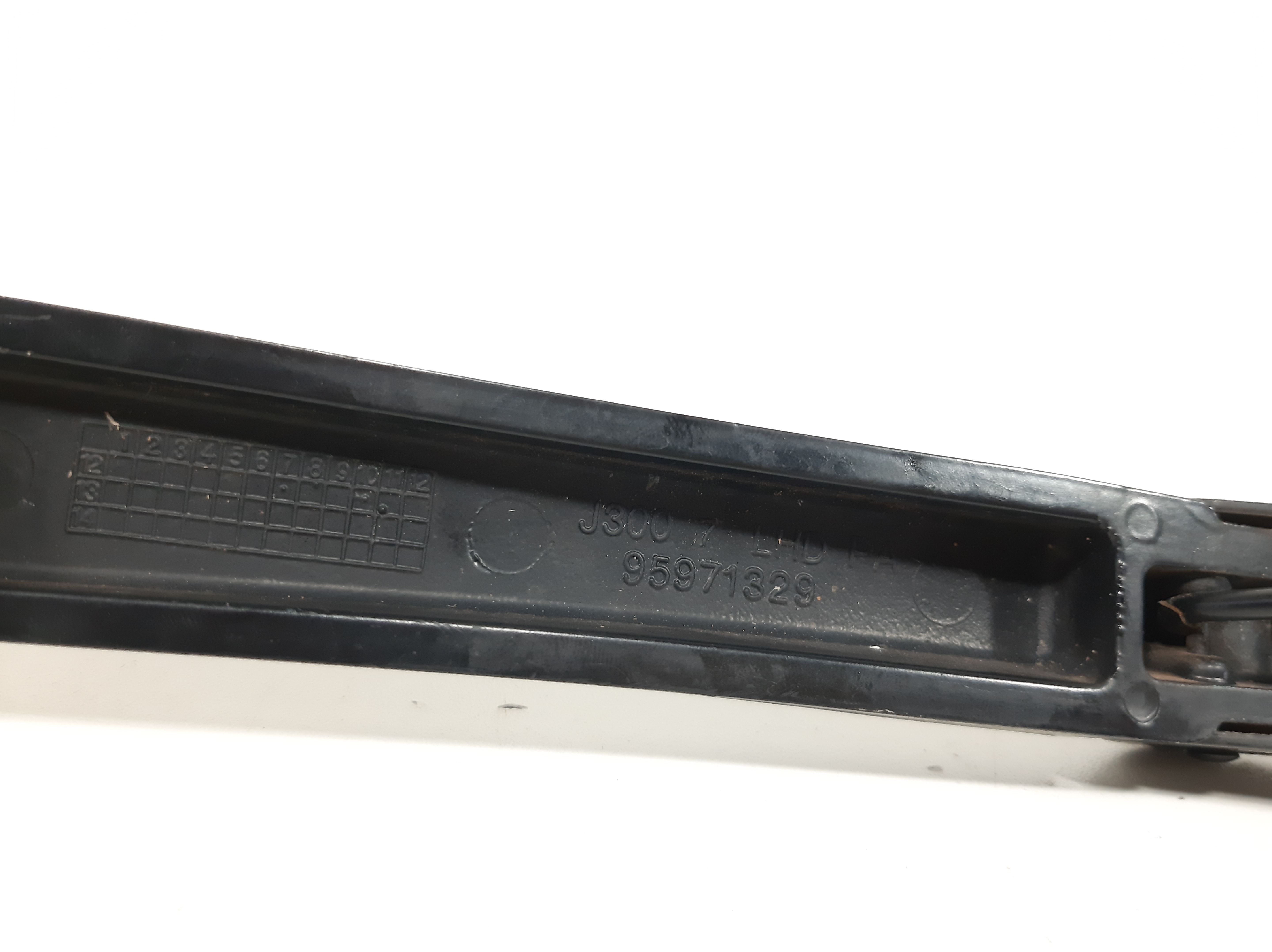 Haste Limpador Dianteiro Direito Gm Cruze 2011 2012 A 2016 1