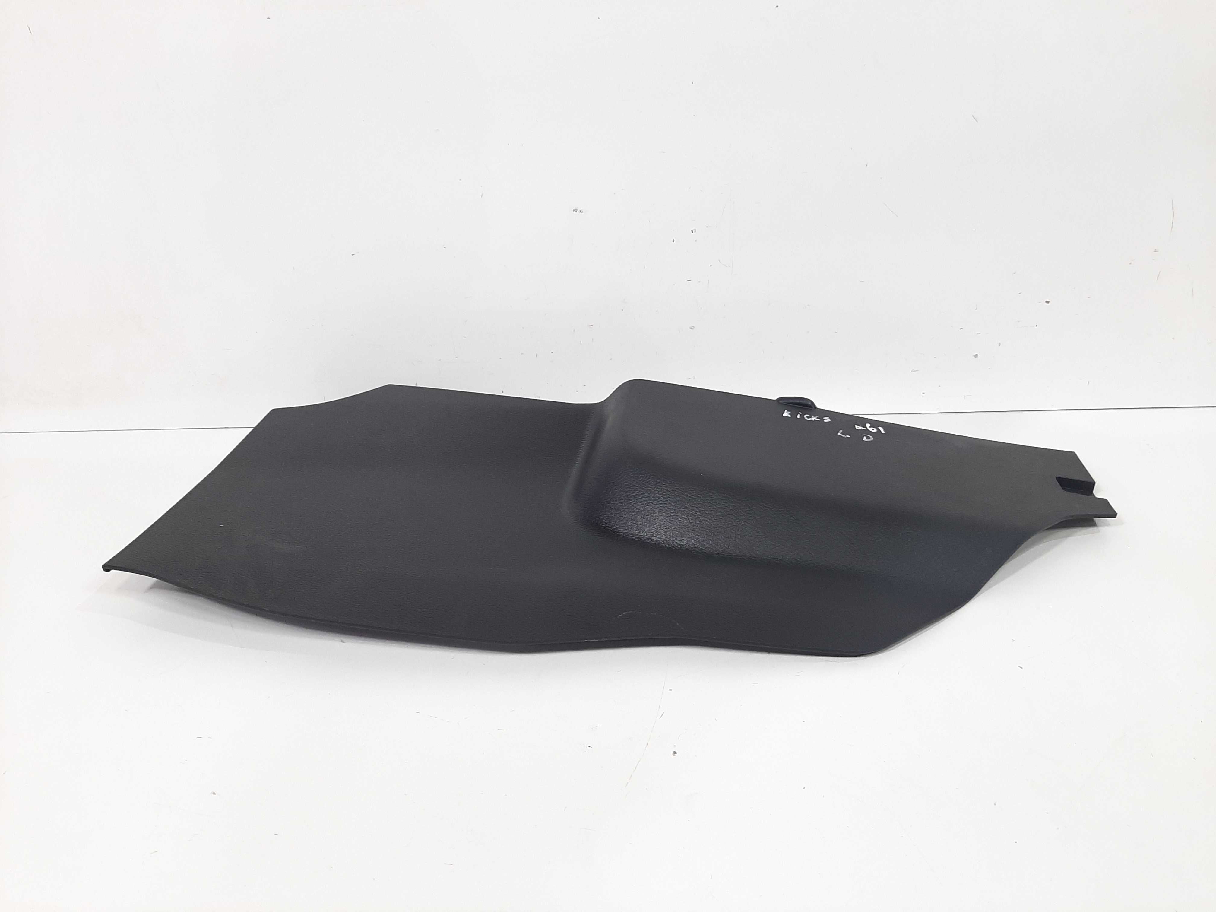 Acabamento Lateral Direito Console Nissan Kicks 2016 A 2020 2