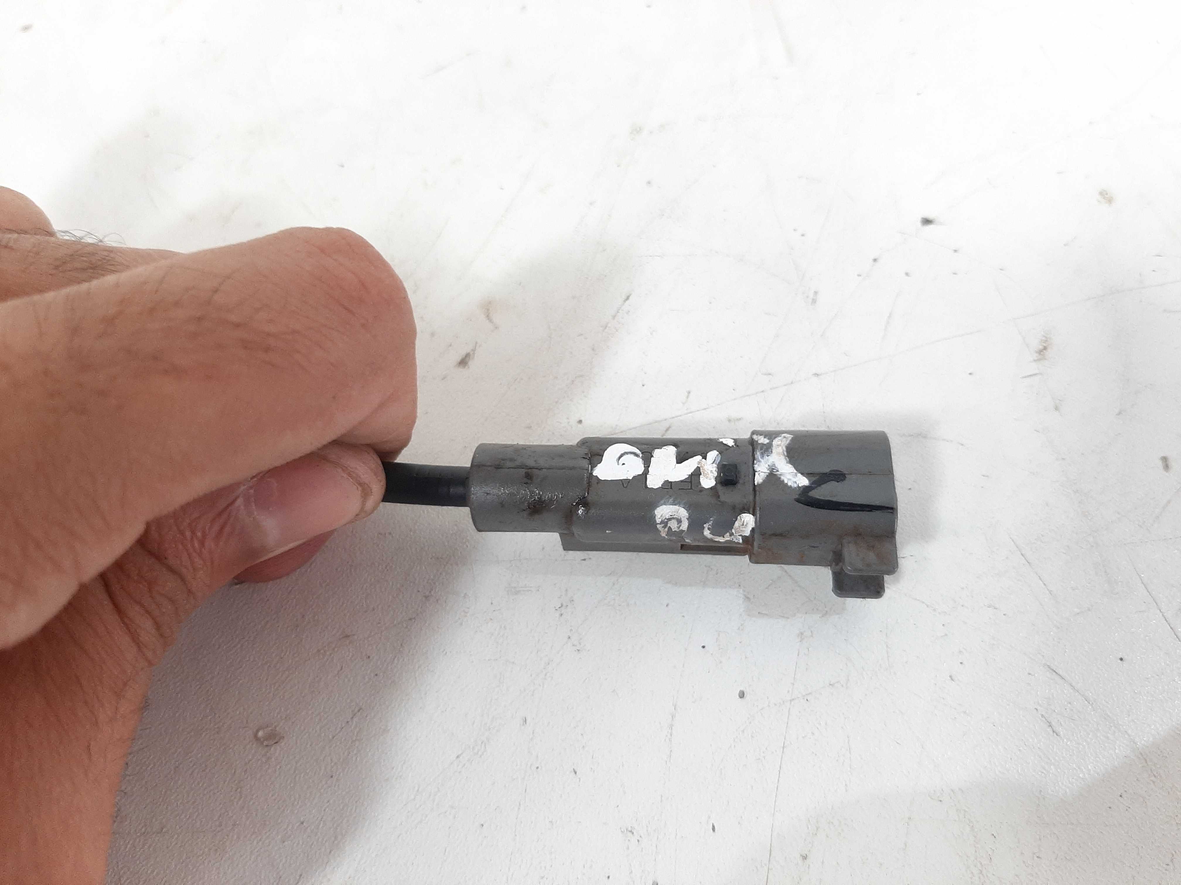 Sensor Abs Dianteiro Direito Gm Onix 2013 2014 2015 A 2017 8