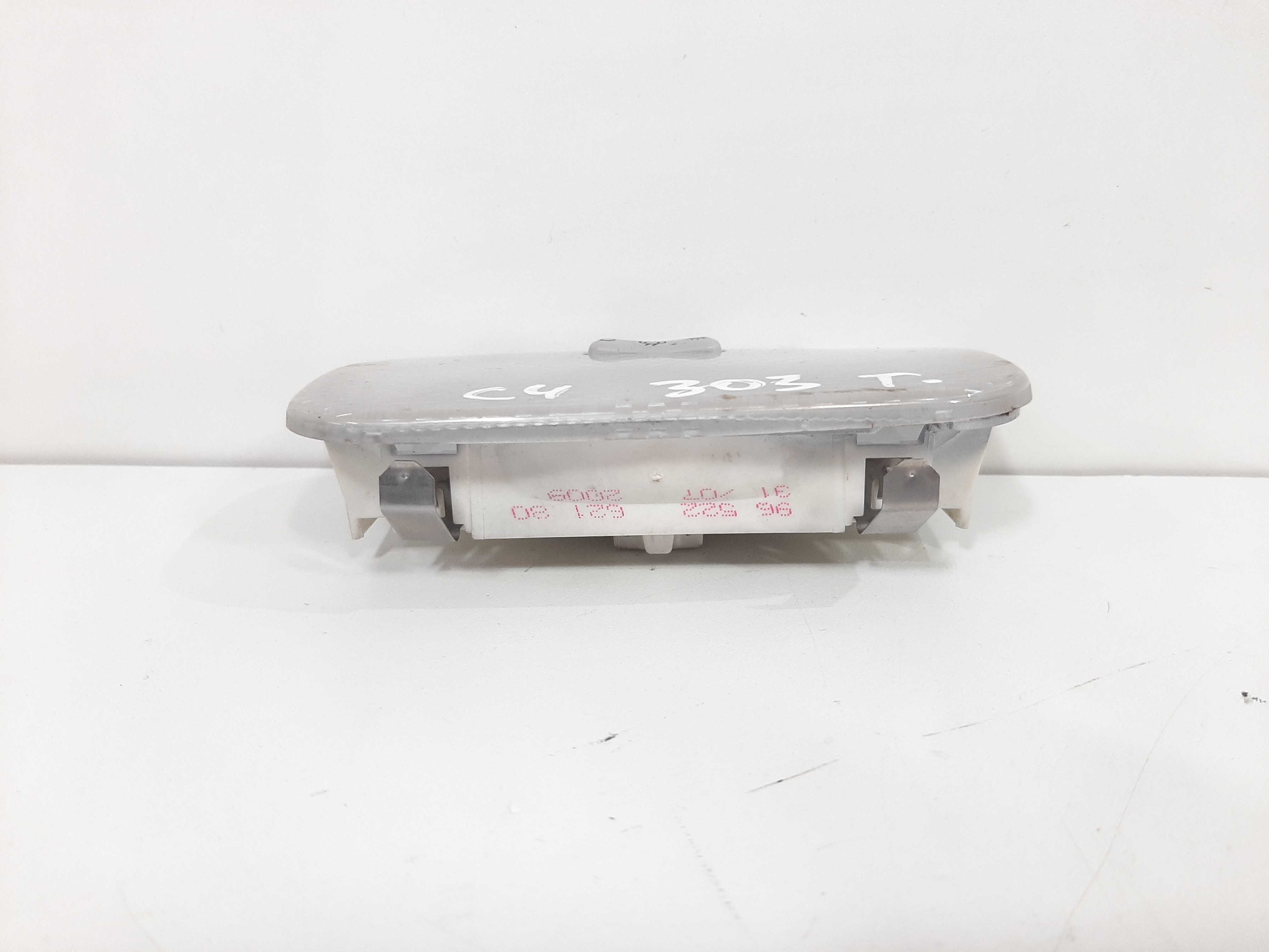 Luz Cortesia Traseira Citroen C4 Hatch 2006 2007 2008 A 2013 2