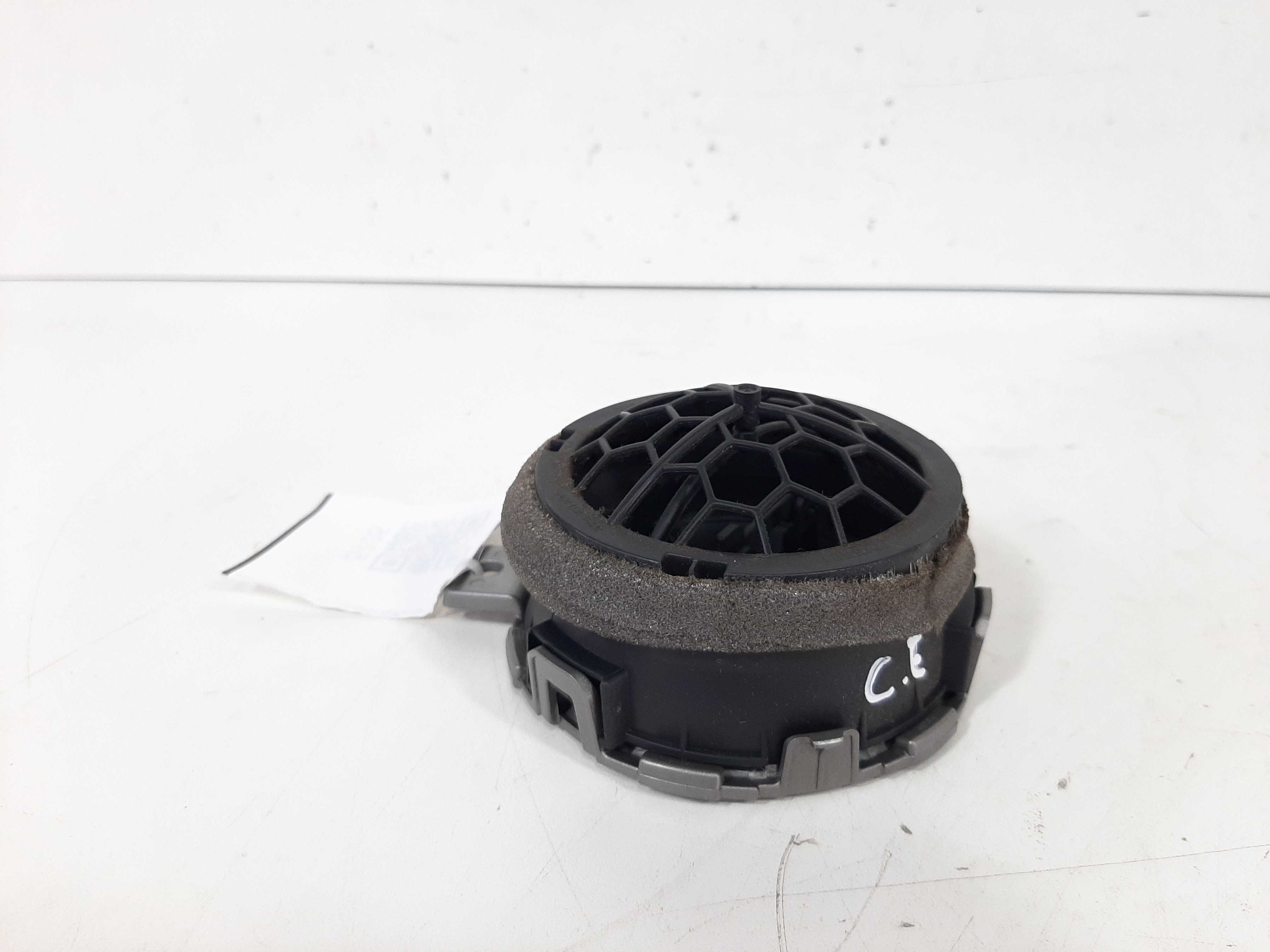 Difusor Ar Central Esquerdo Nissan March 1.0 2013 2014 2015 5