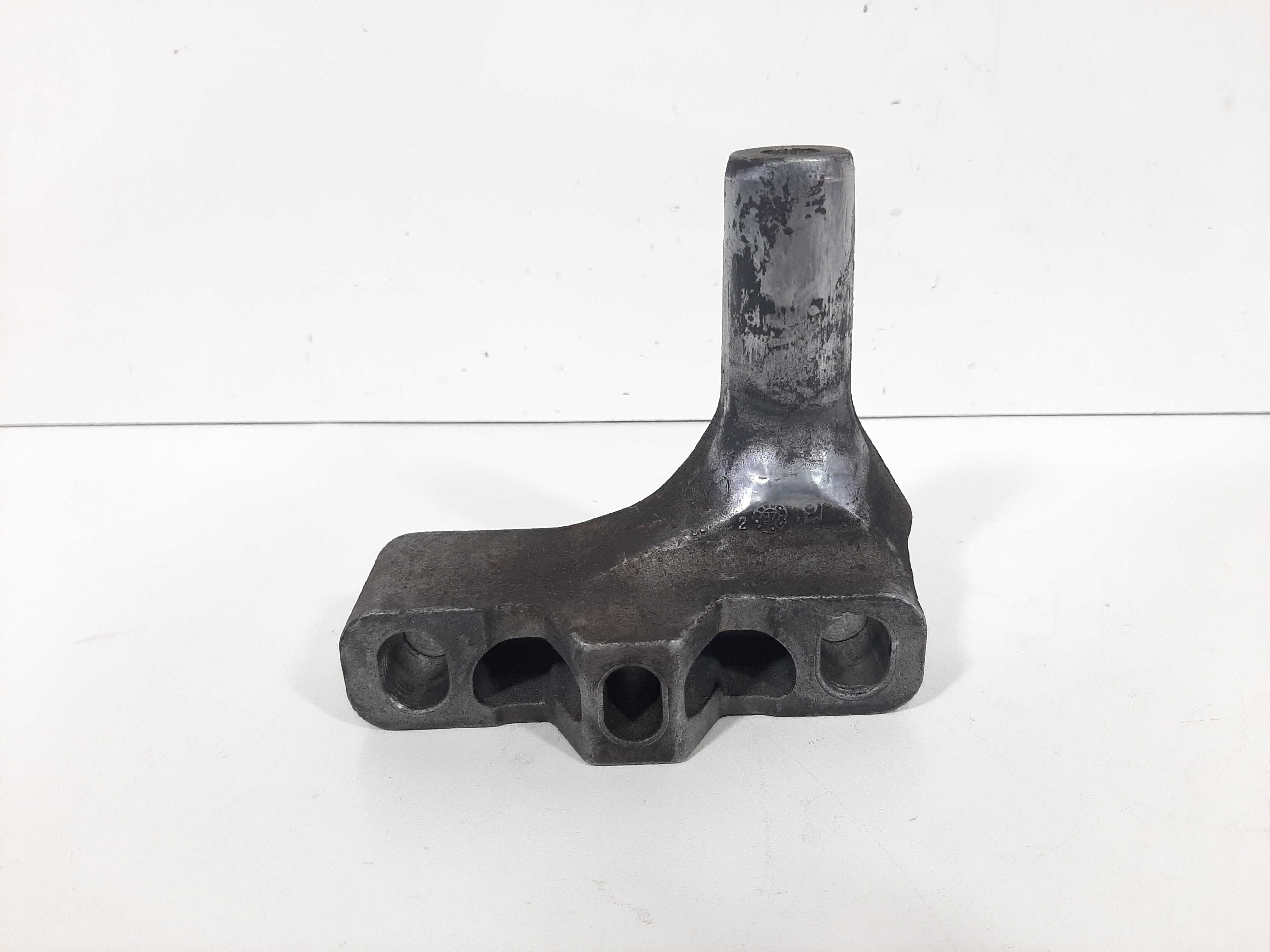 Suporte Esquerdo Coxim Motor A3 1.6 Sr 1997 1998 1999 A 2003 5