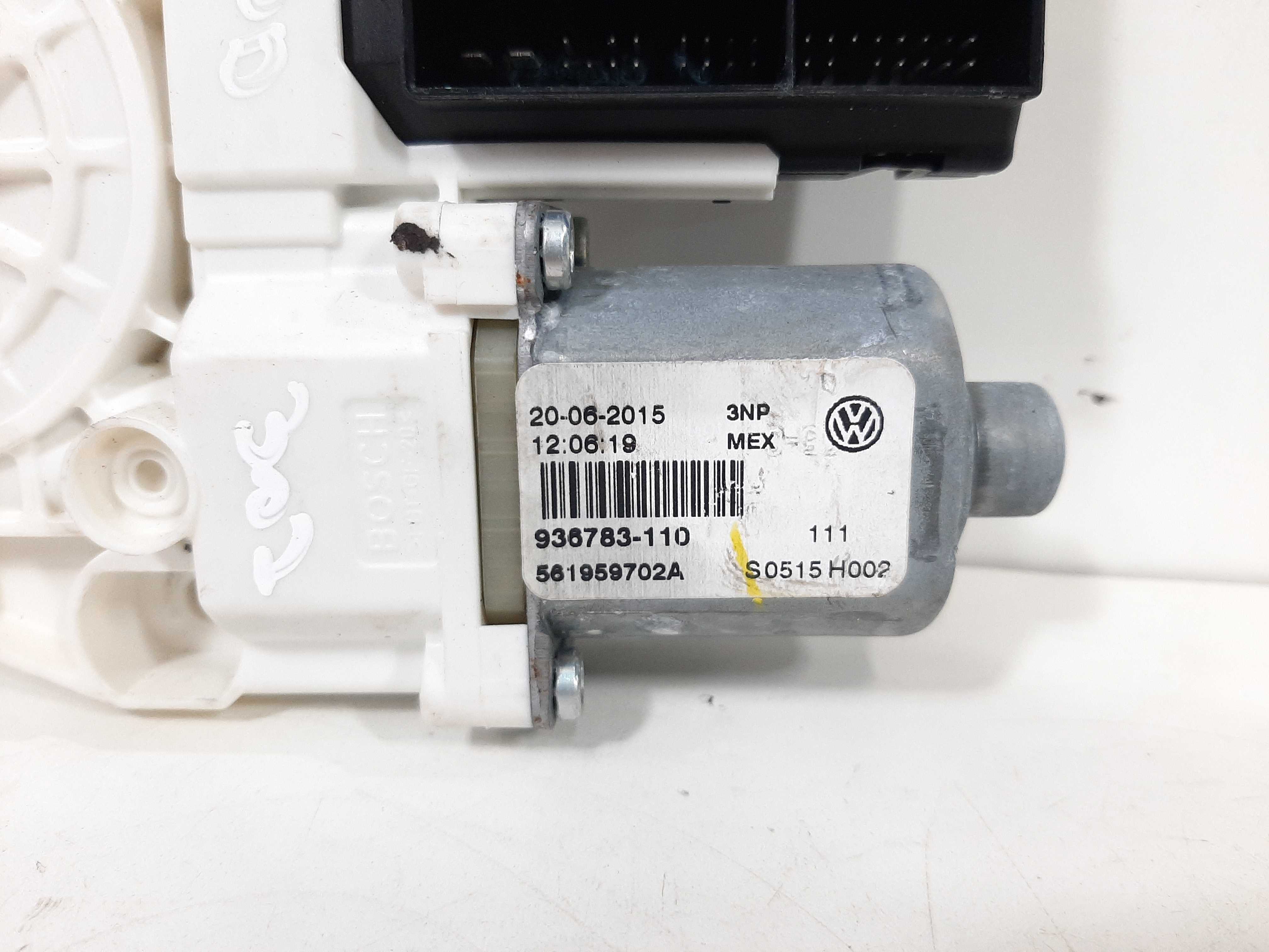 Motor Vidro Elétrico Dianteiro Direito Vw Jetta 2011 A 2018 1