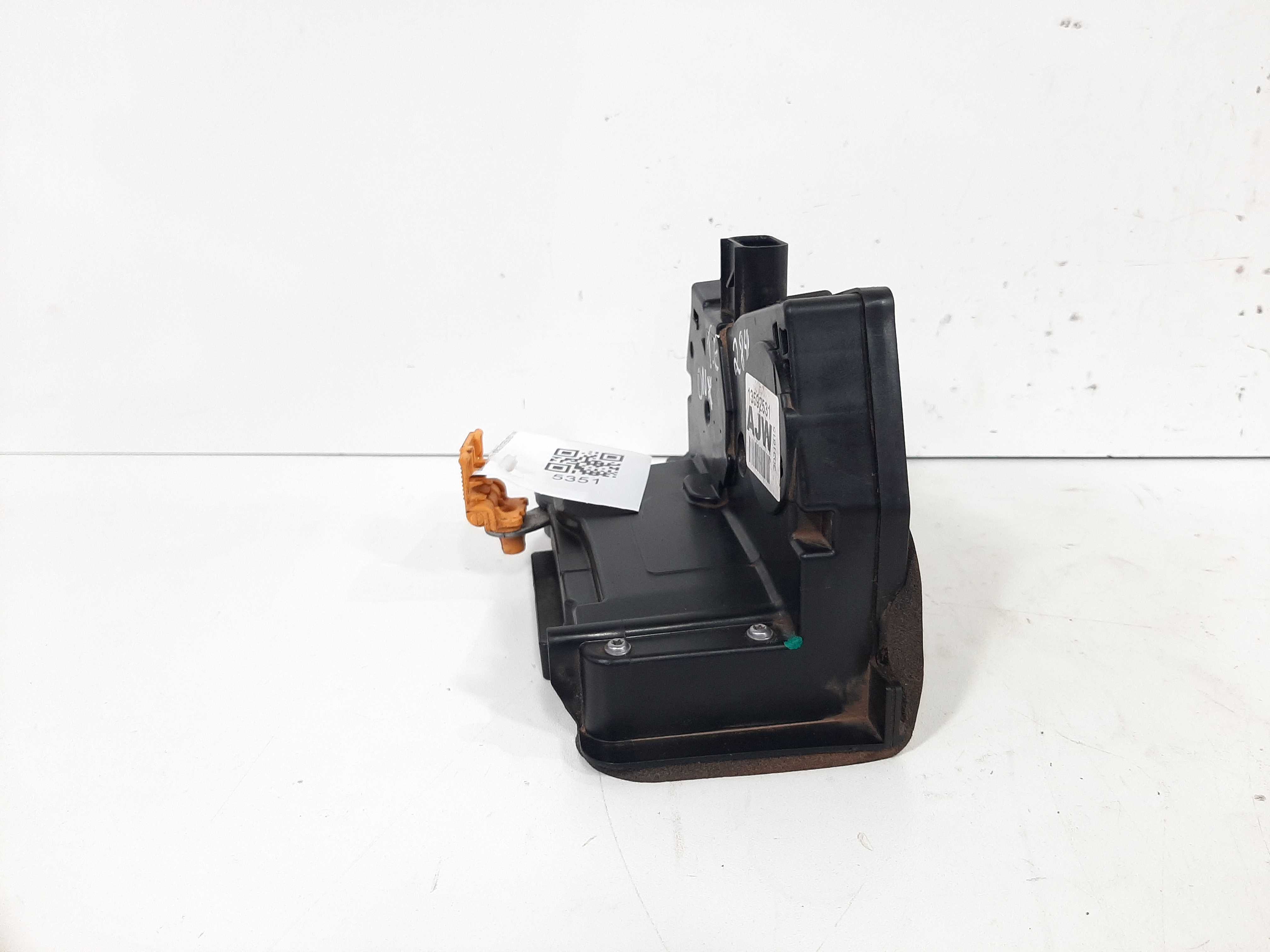Fechadura Porta Traseira Esquerda Gm Onix 2013 2014 A 2019 7