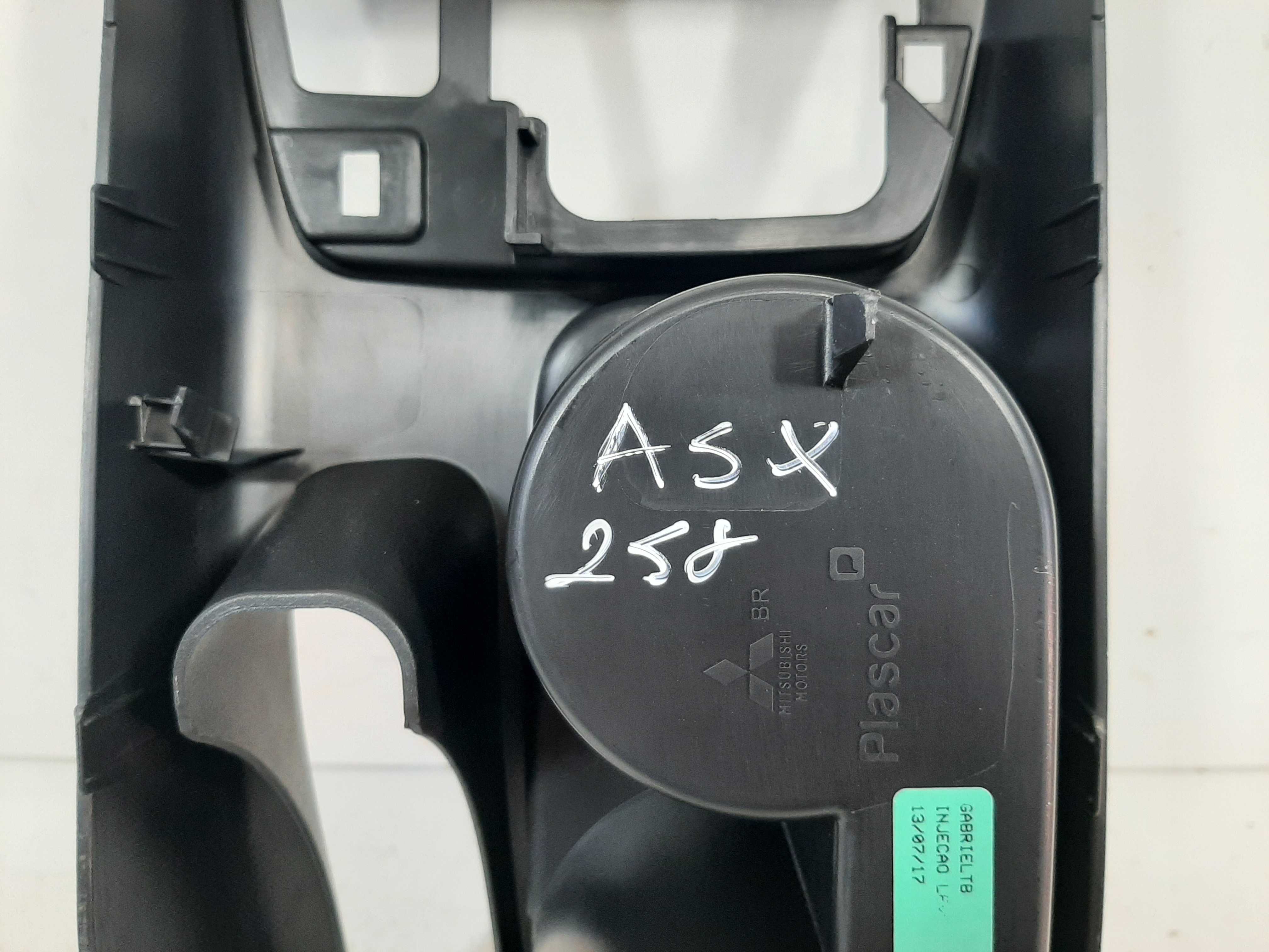 Console Central Porta Copos Mitsubishi Asx 2.0 8011a830zz 1
