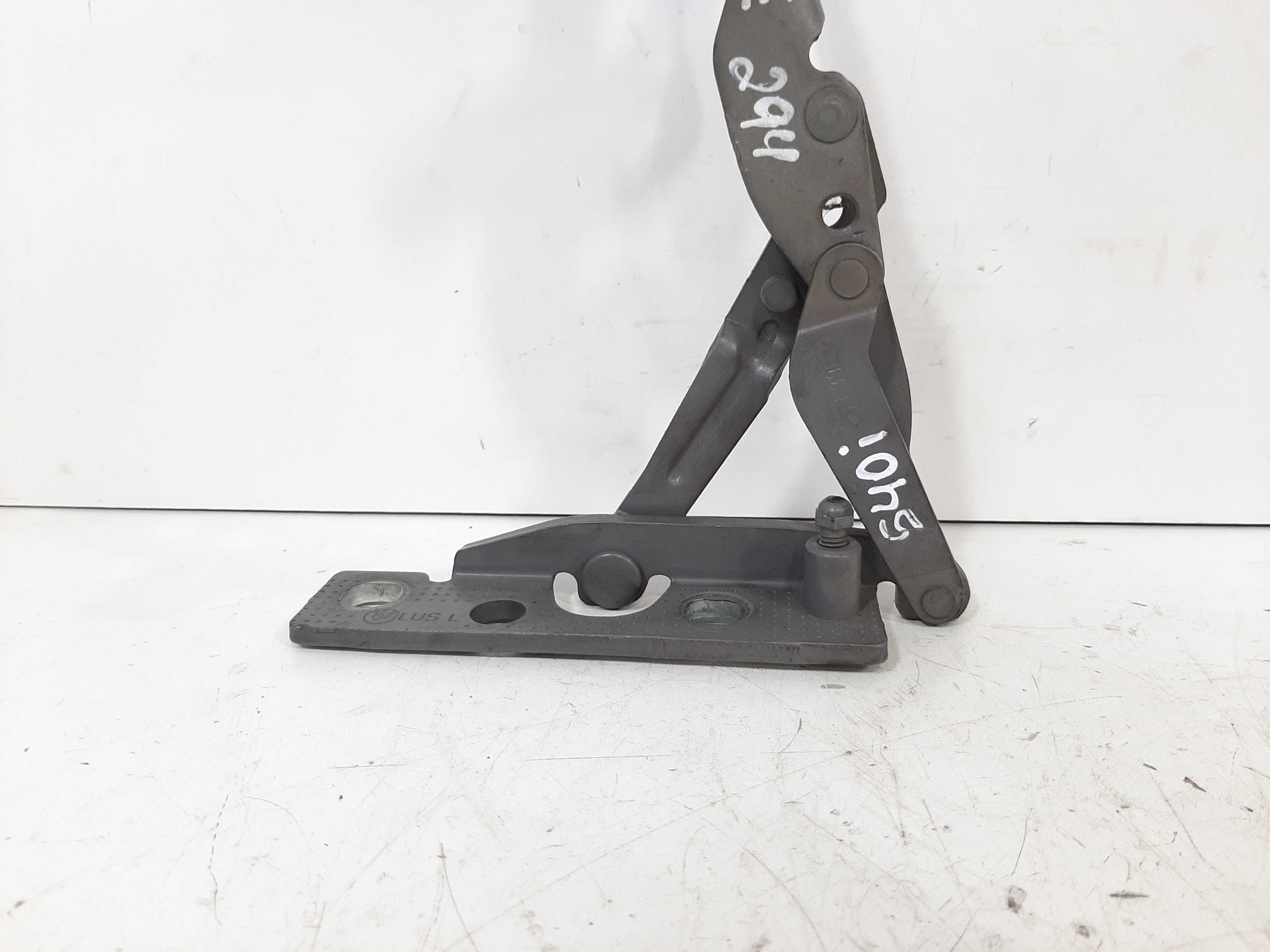 Dobradiça Esquerda Capô Bmw 540i 1996 1997 1998 A 2004 4
