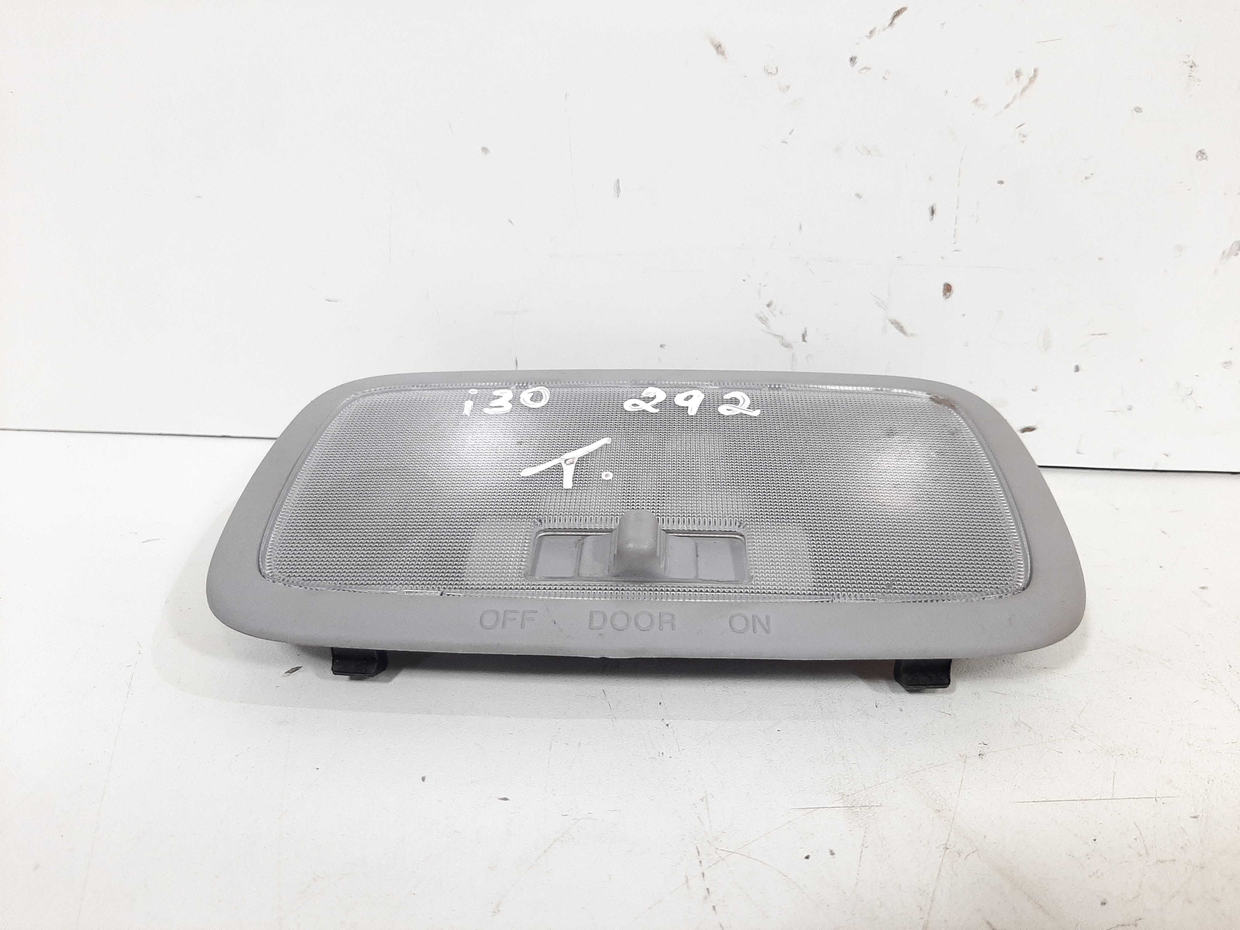 Luz Cortesia Interna Traseira Hyundai I30 2009 2010 A 2012 6