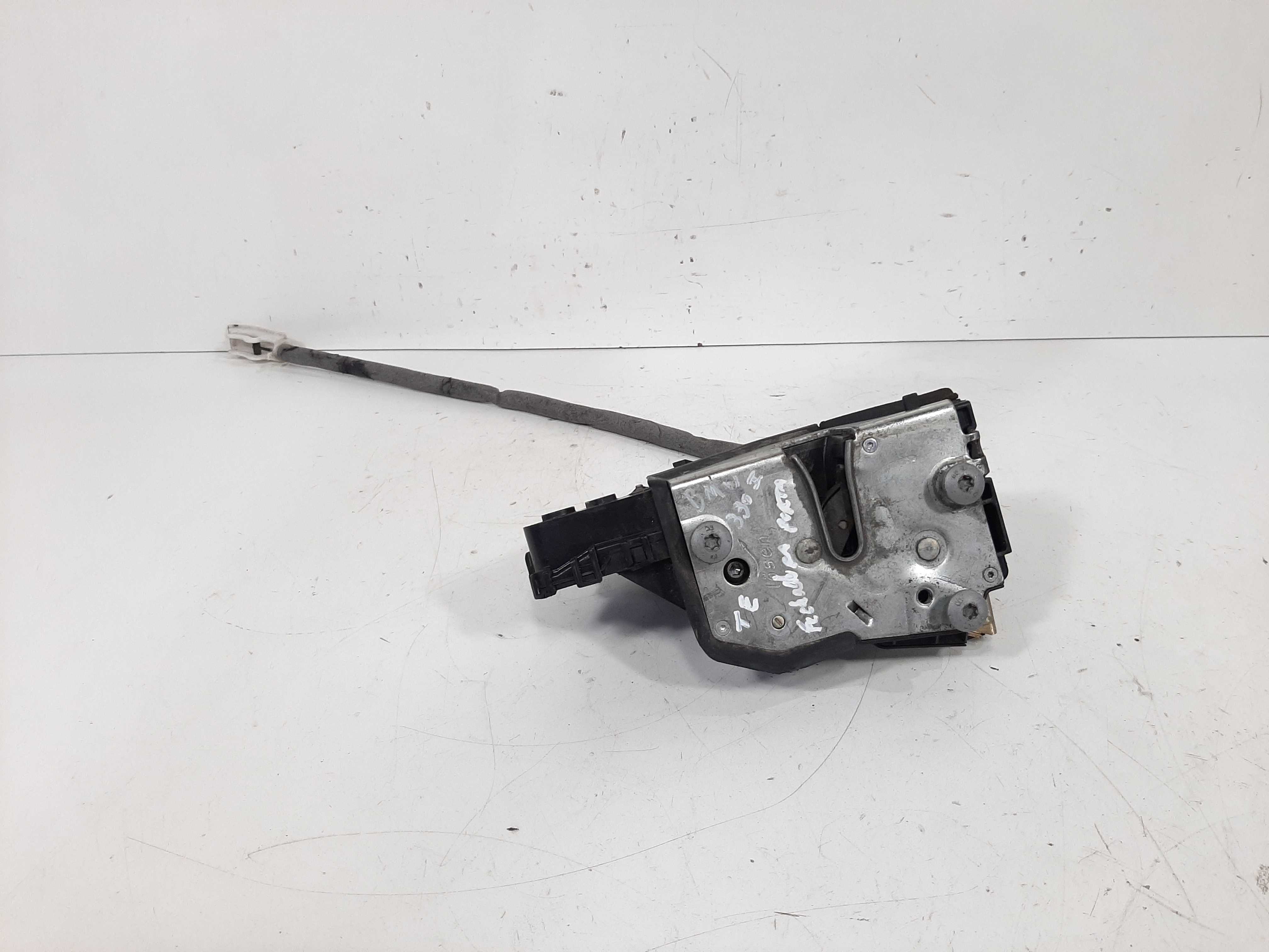 Fechadura Traseira Esquerda Bmw 330i 320i E46 X1 1998 A 2005 5