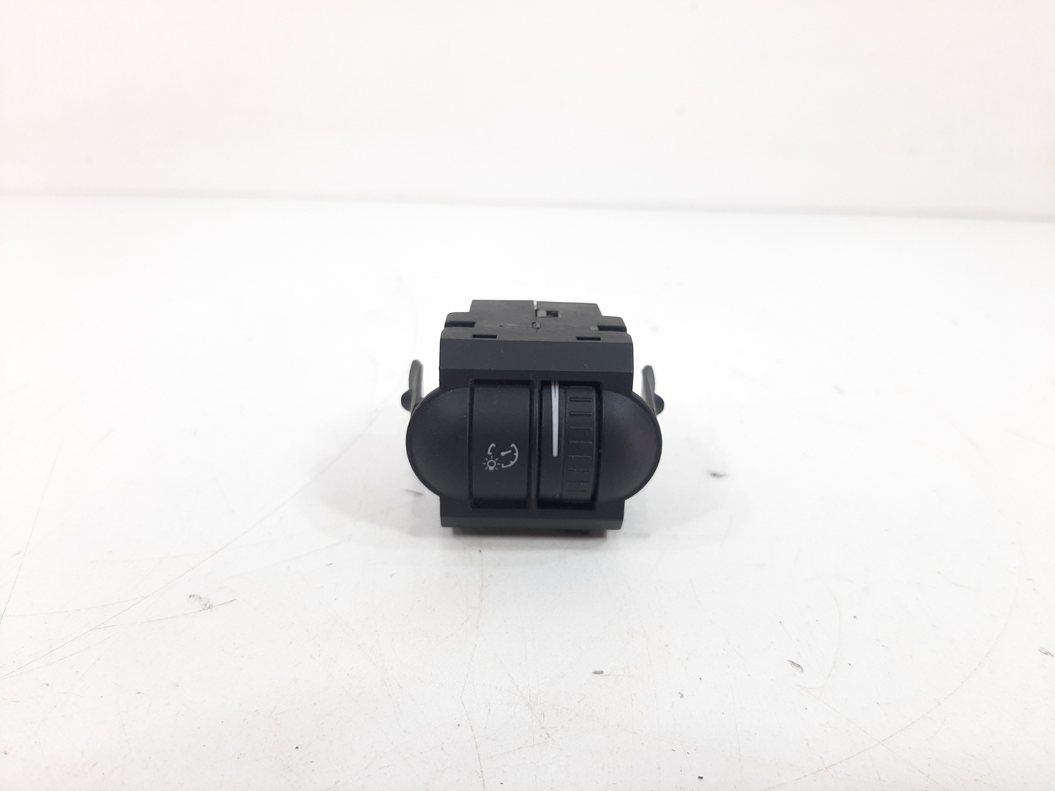 Comando Iluminação Painel Vw Volkswagen Jetta 2011 A 2017 4