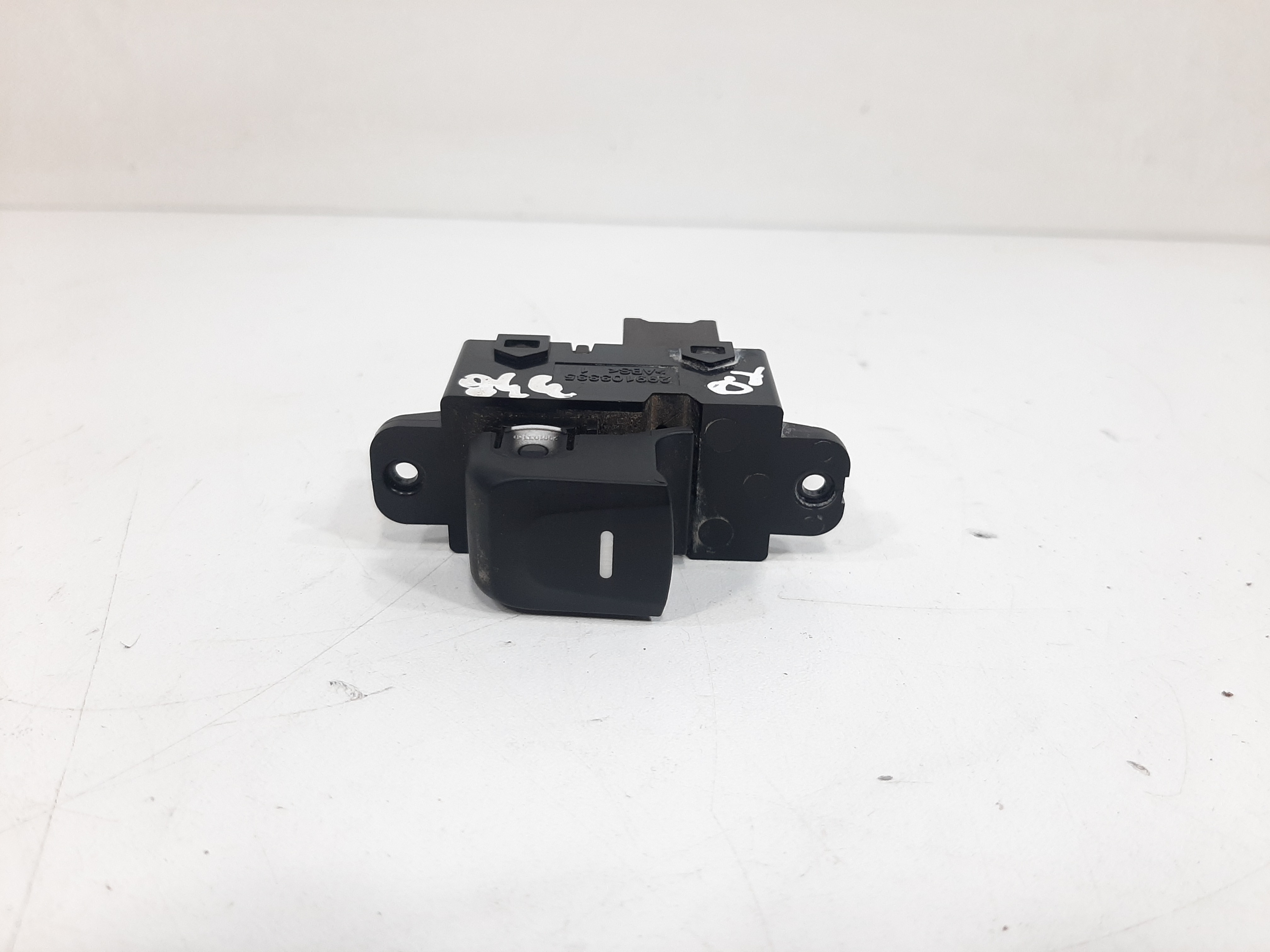 Botão Vidro Elétrico Traseiro Direito Veloster 2012 2013 5