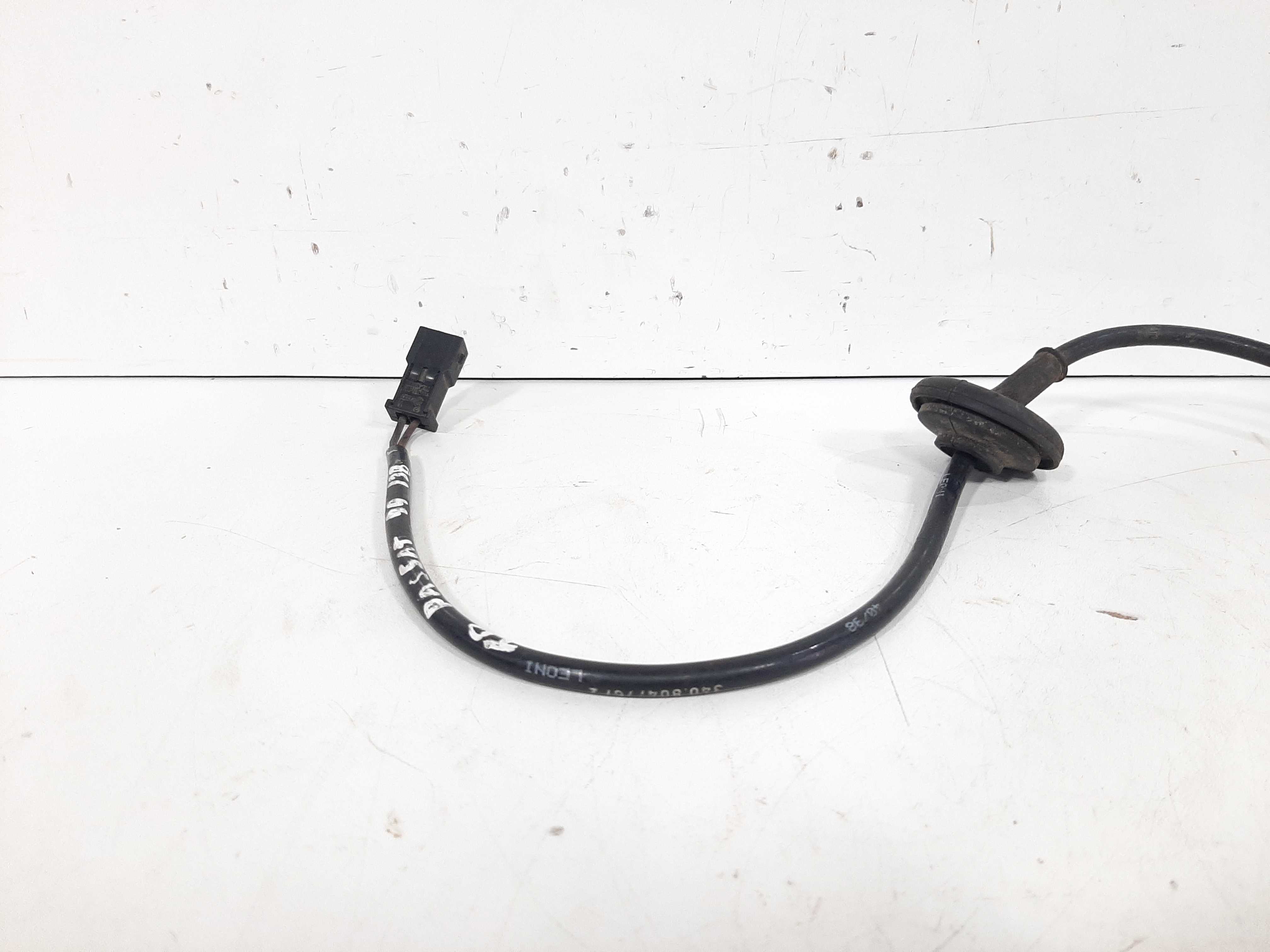 Sensor Abs Traseiro Direito Passat Golf Jetta 2002 A 2006 7