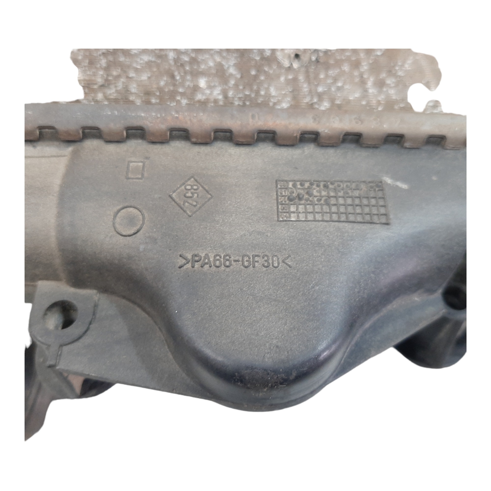 Radiador Renault Clio 1.0 2000 2001 2002 A 2004 Pa66gf30 3