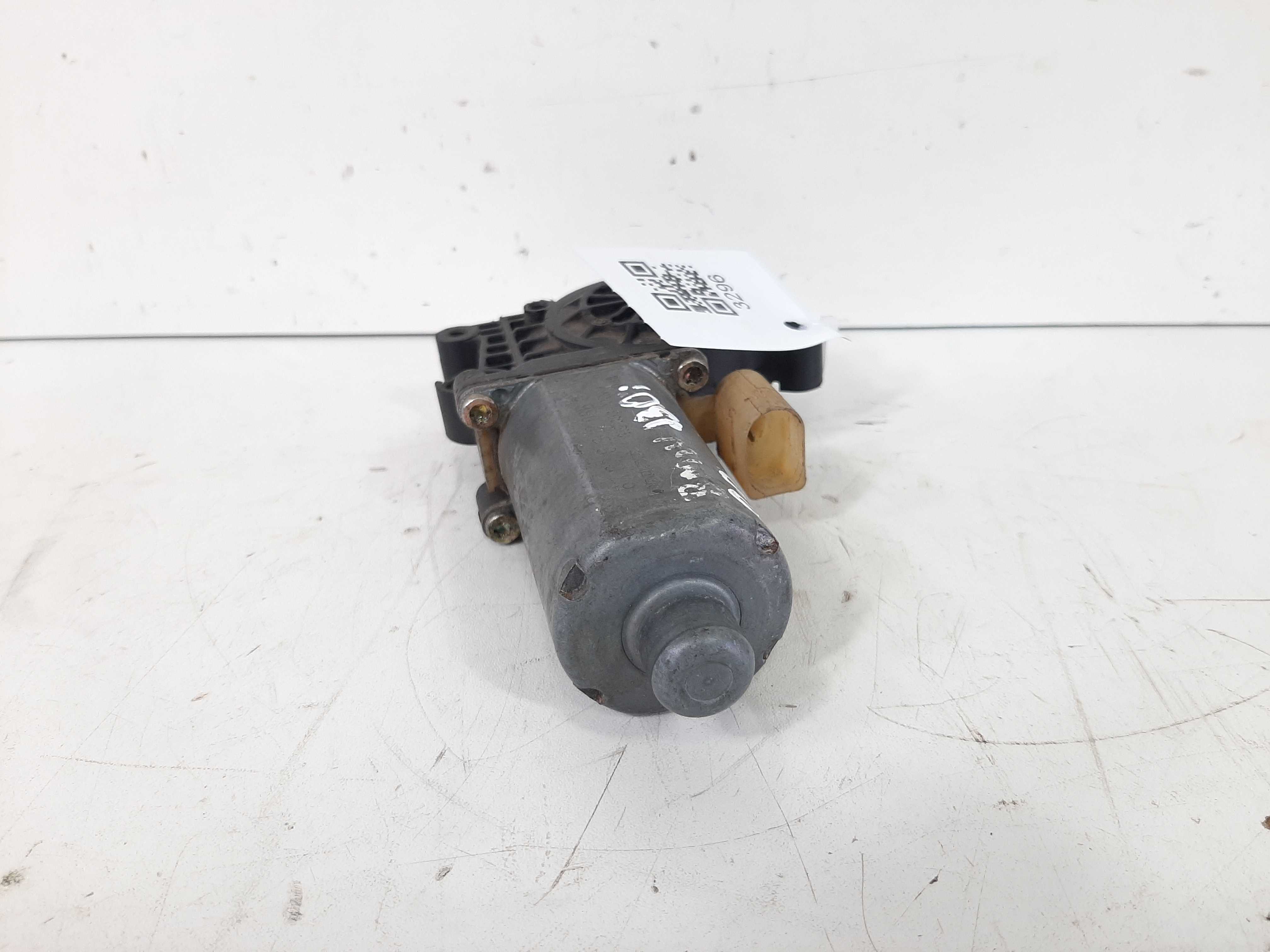 Motor Maquina Dianteiro Direito Vidro Bmw 230i 2007 A 2013 6