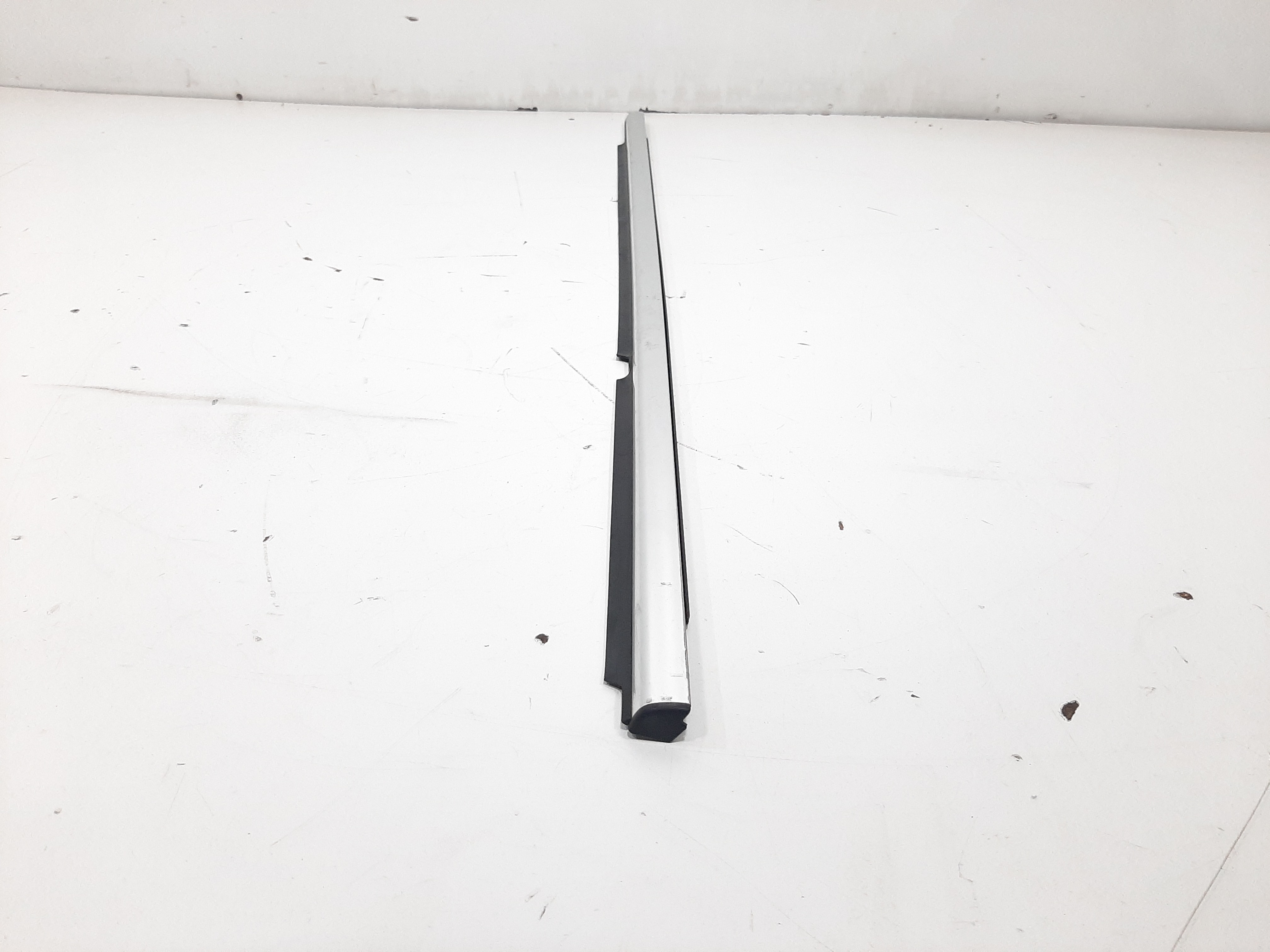 Pestana Porta Traseira Direita Vw Tiguan 2012 2013 A 2017 10