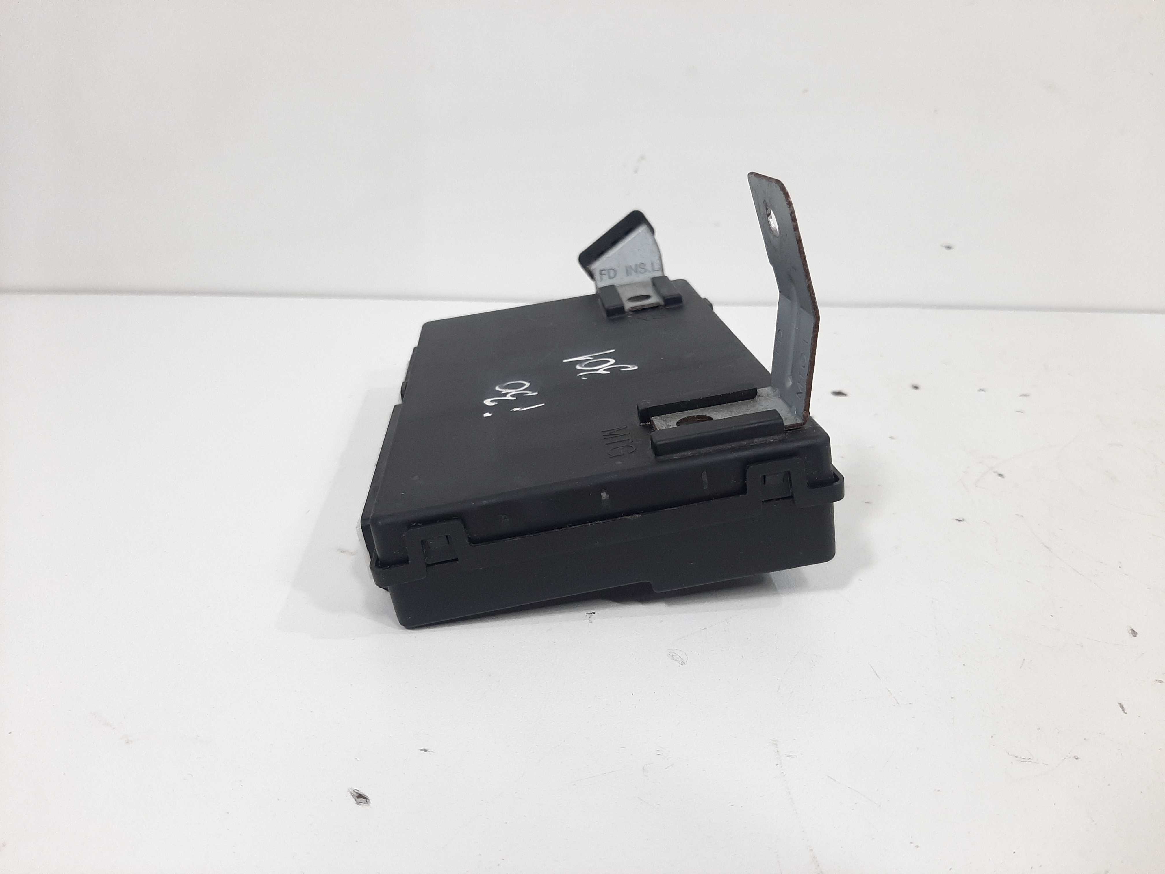 Modulo Bcm Hyndai I30 2.0  2009 2010 2011 2012 954002l2060 7