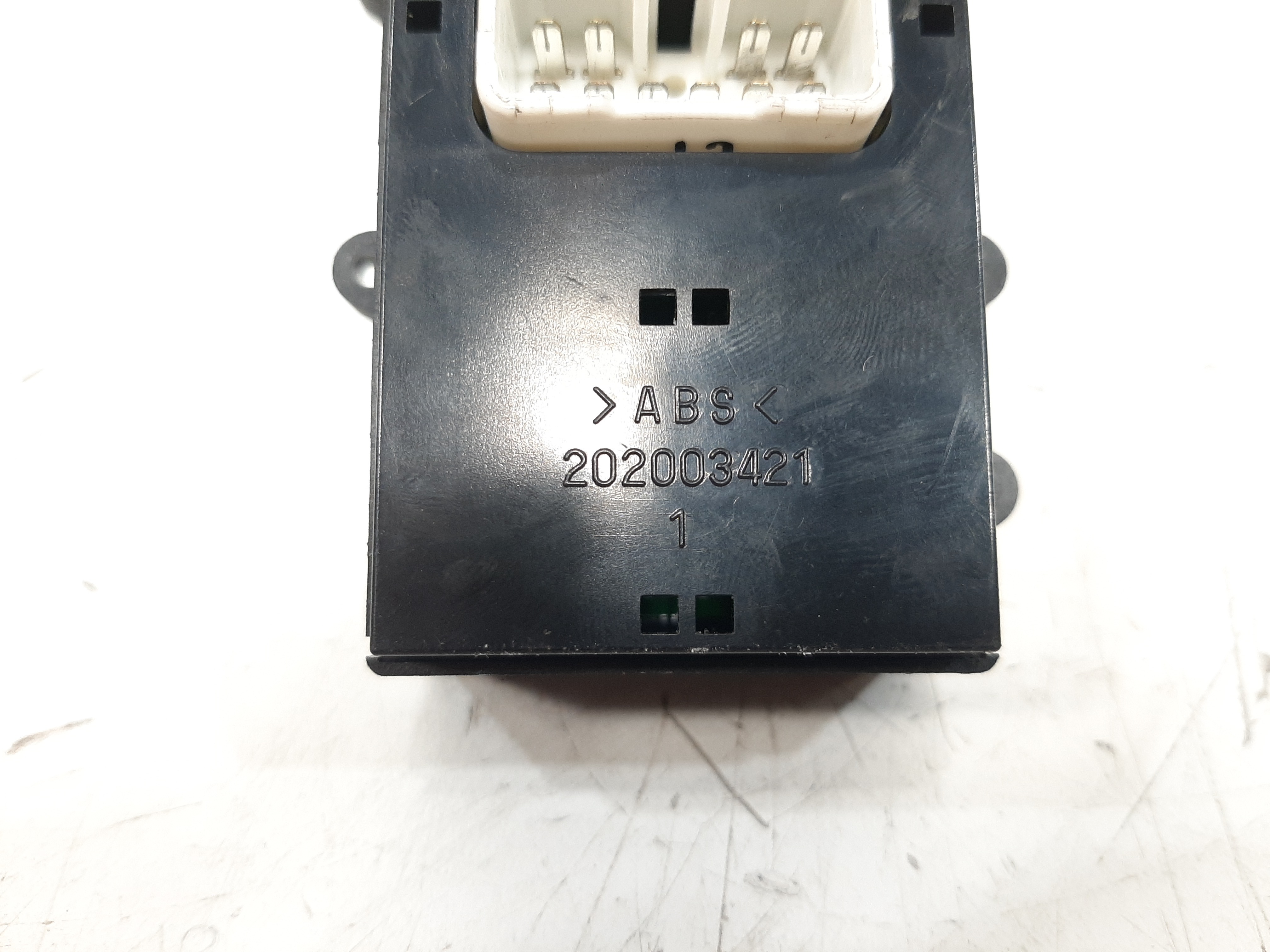 Botão Vidro Traseiro Esquerdo Hyundai Azera 3.3 2007 A 2011 9