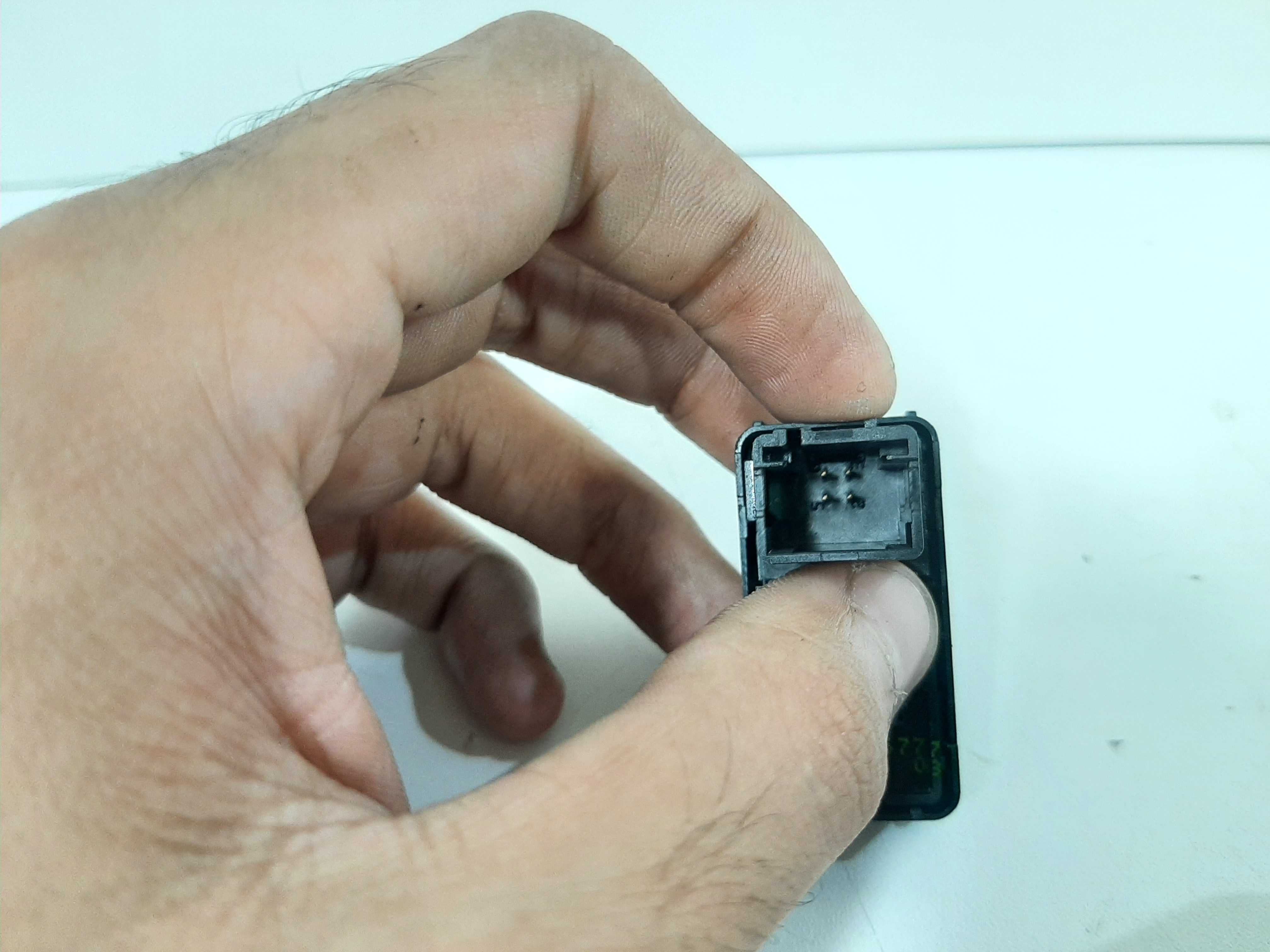 Botão Vidro Eletric Traseiro Esquerdo Citroen C4 2007 A 2013 8