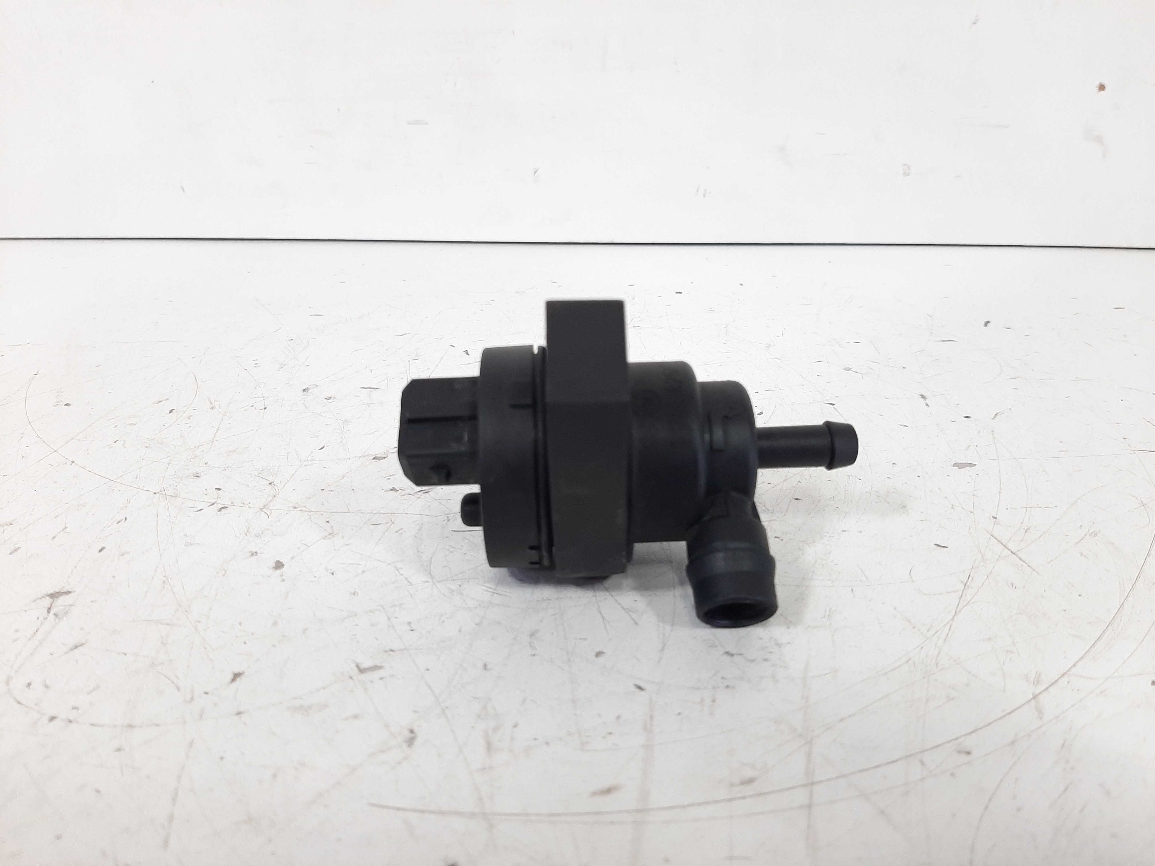 Valvula Solenoide Bmw 540i 4.4 V8 96 A 04 Cod: 1748 875 2