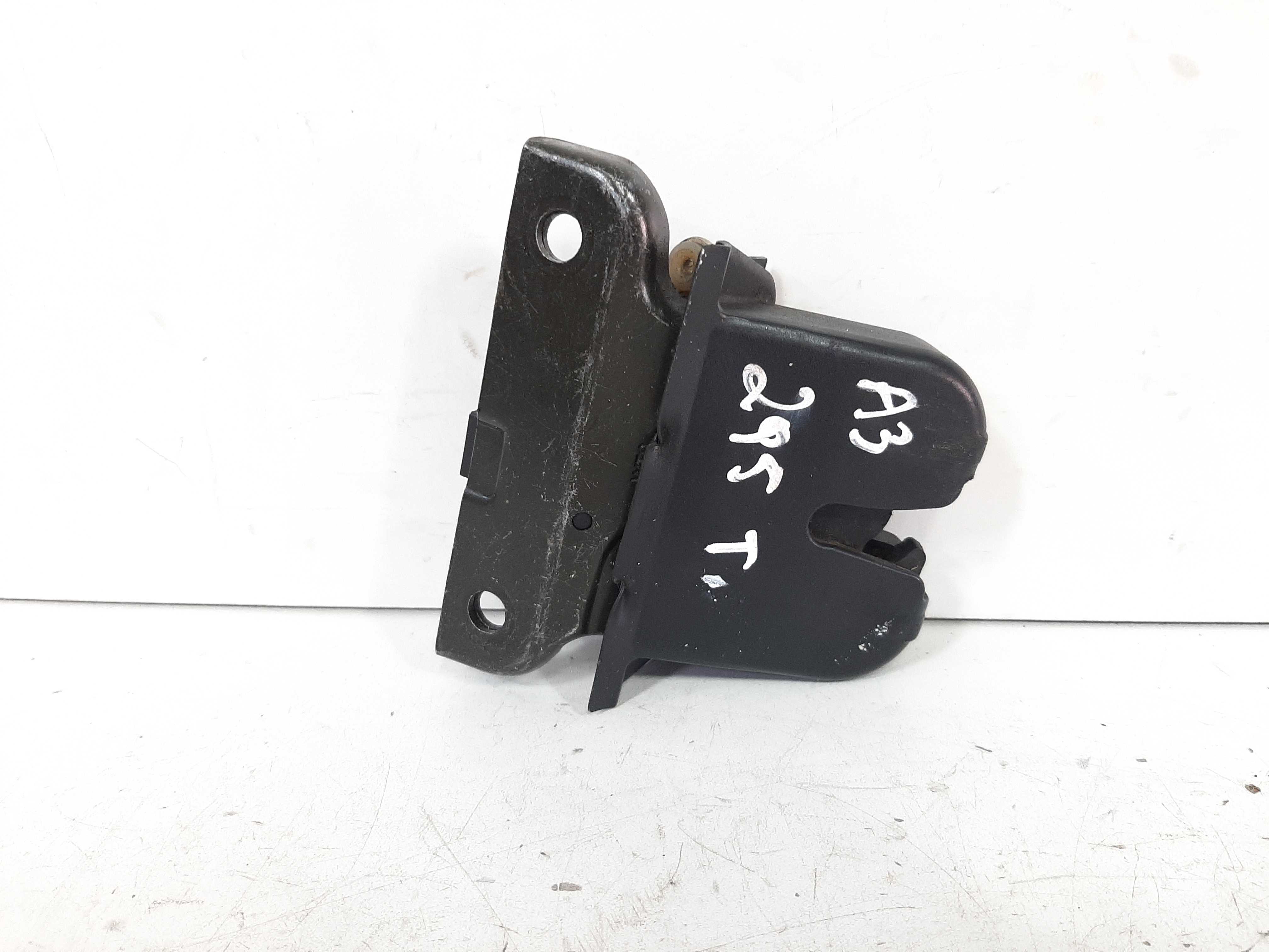 Fechadura Tampa Traseira Audi A3 1999 A 2004 3