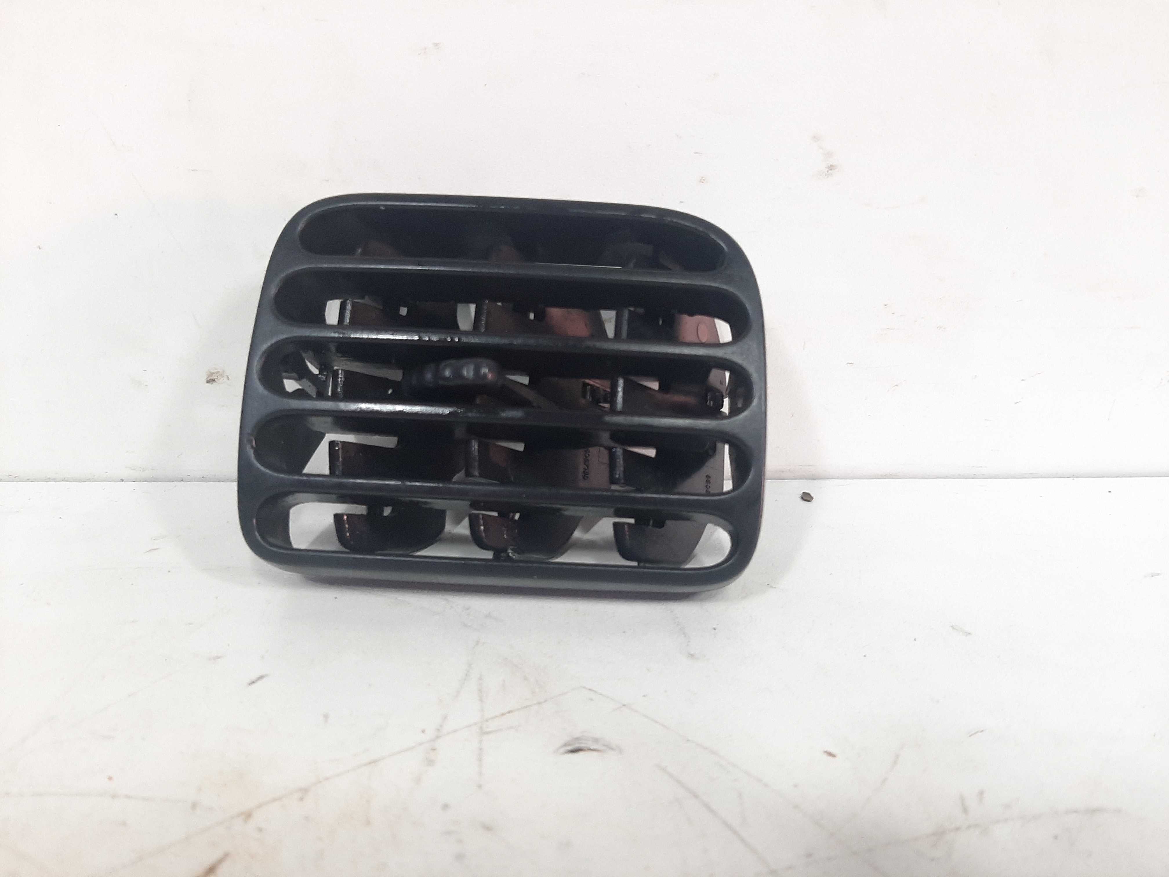 Difusor Ar Central Direito Renault Clio 2000 2001 A 2012 3