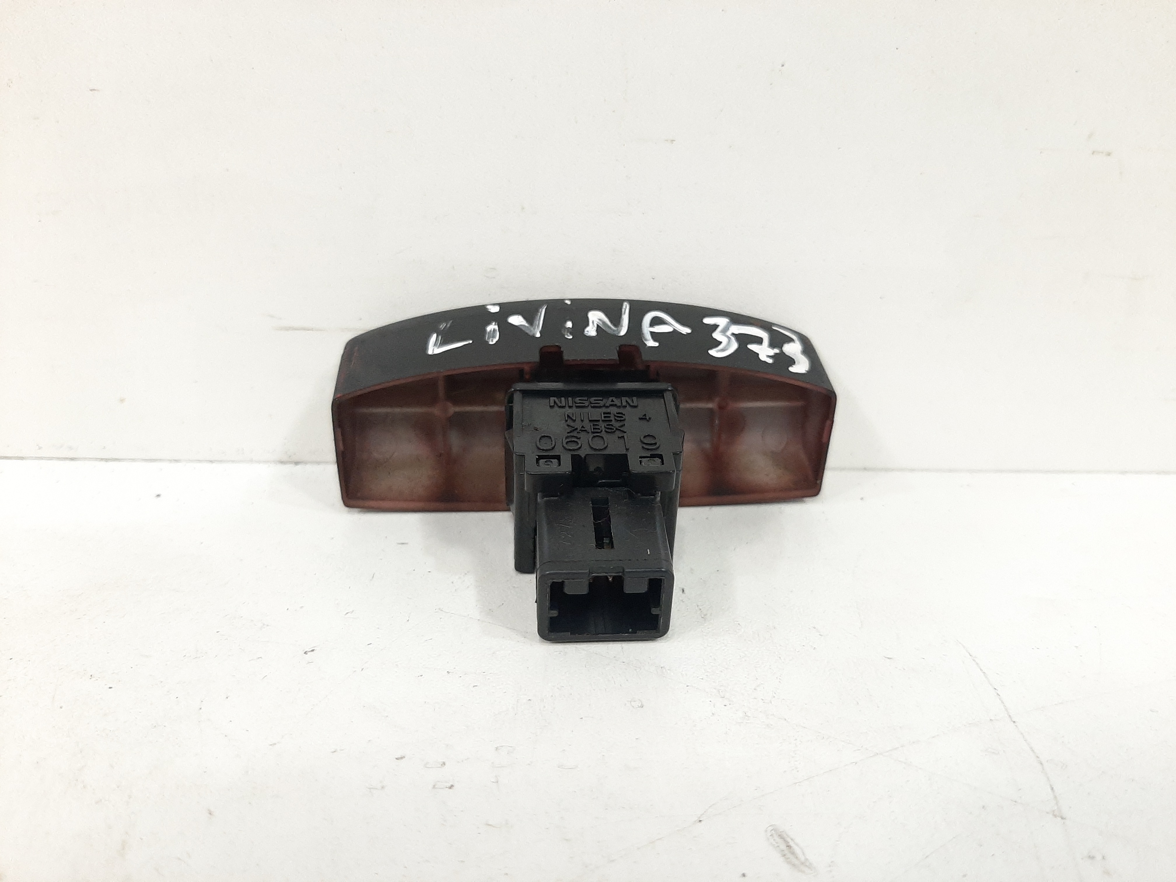 Botão Pisca Alerta Painel Nissan Livina 2010 2011 12 A 2014 4