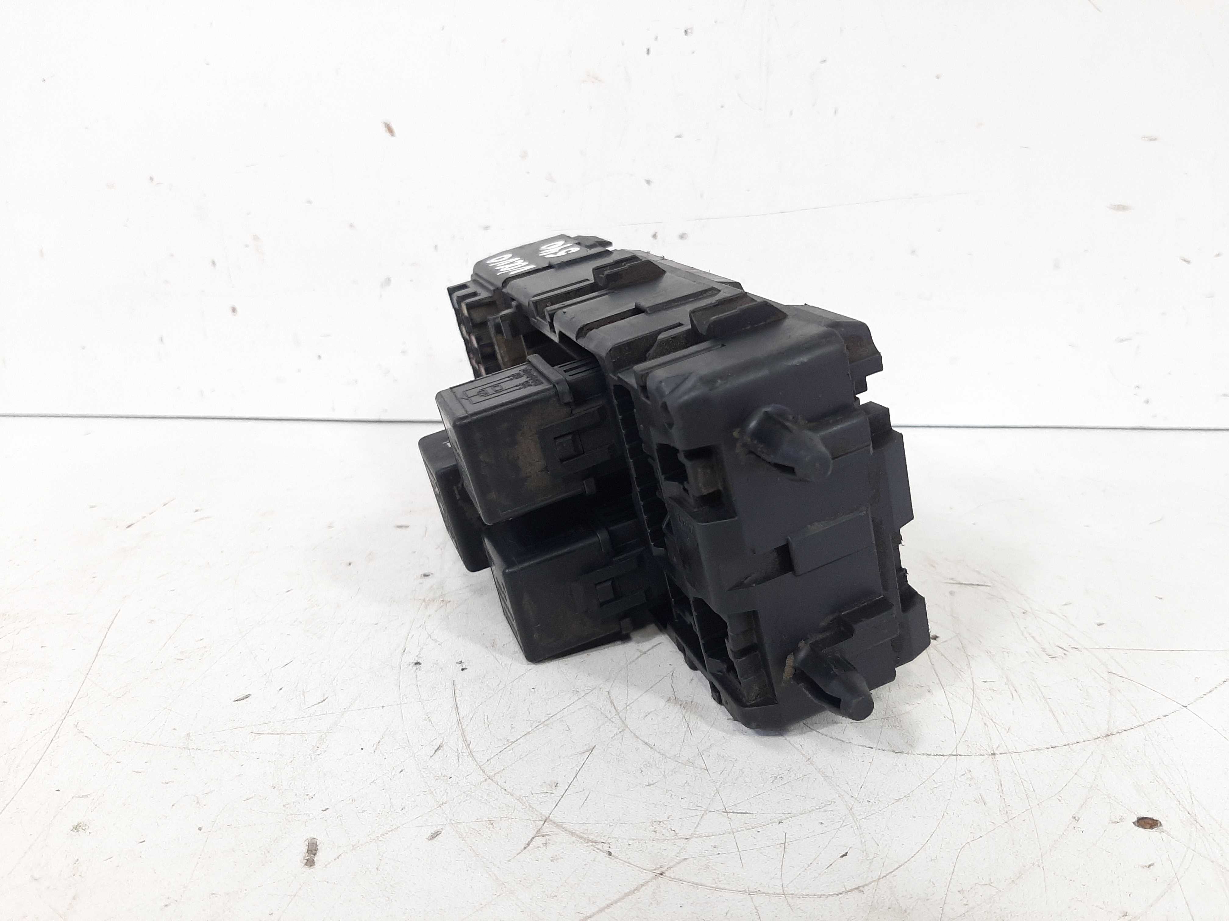 Caixa Fusivel Volvo S40 1.8 16v – 30865169 – C/detalhe 2