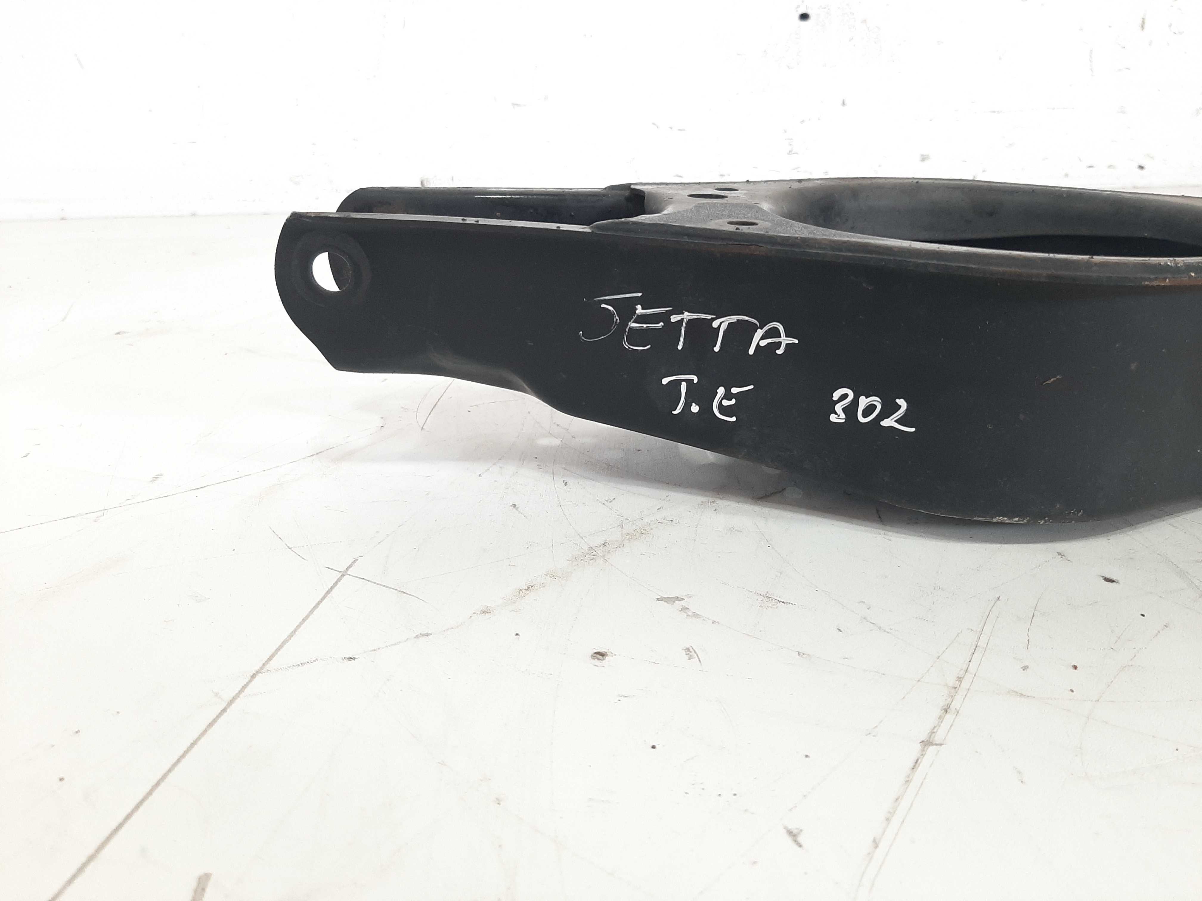 Bandeja Suspensão Traseiro Esquerdo Vw Jetta 2011  A 2018