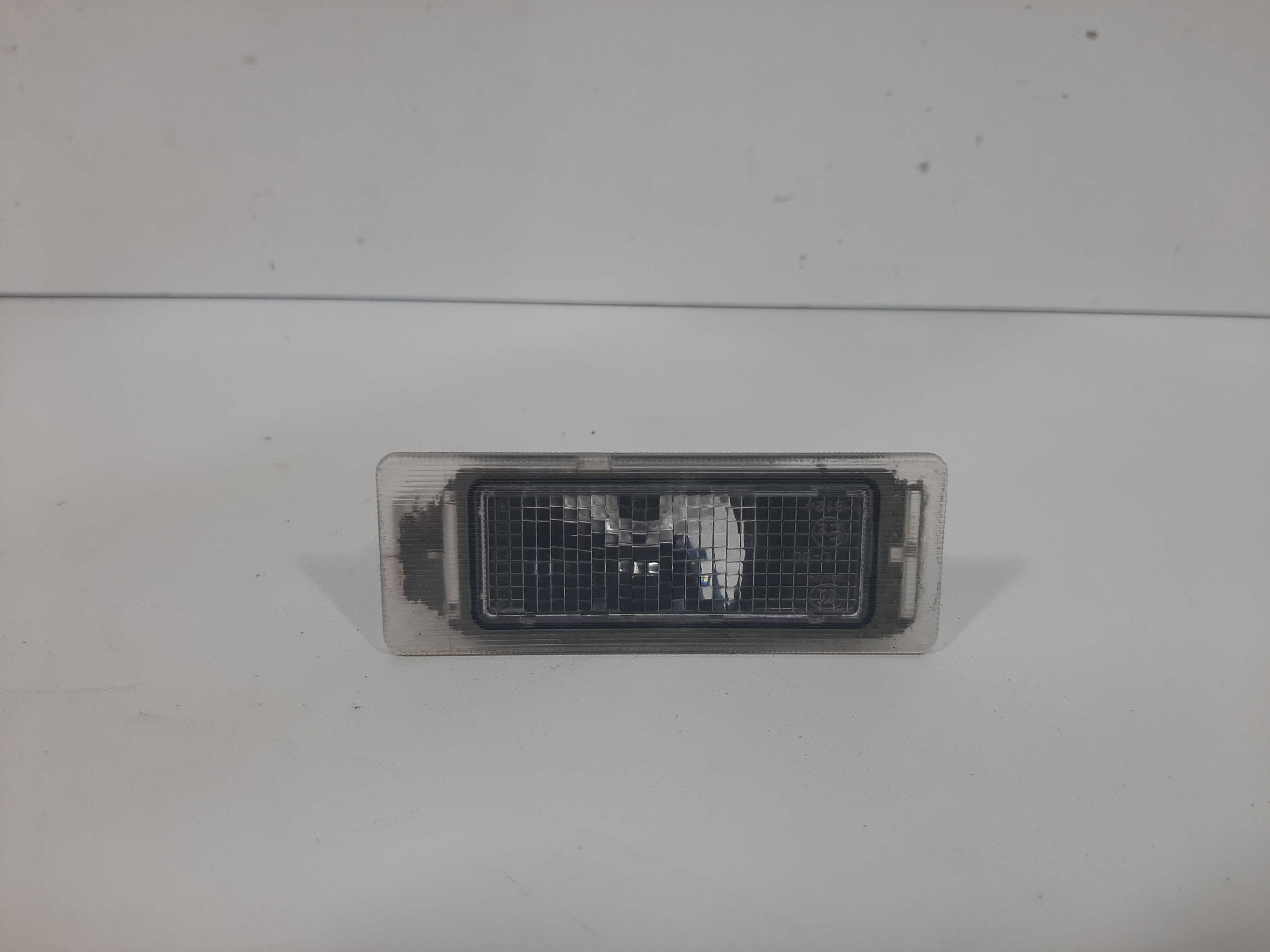 Lanterna Placa Traseira Gm Tracker Ltz 2014 2015 2016 A 2019 2