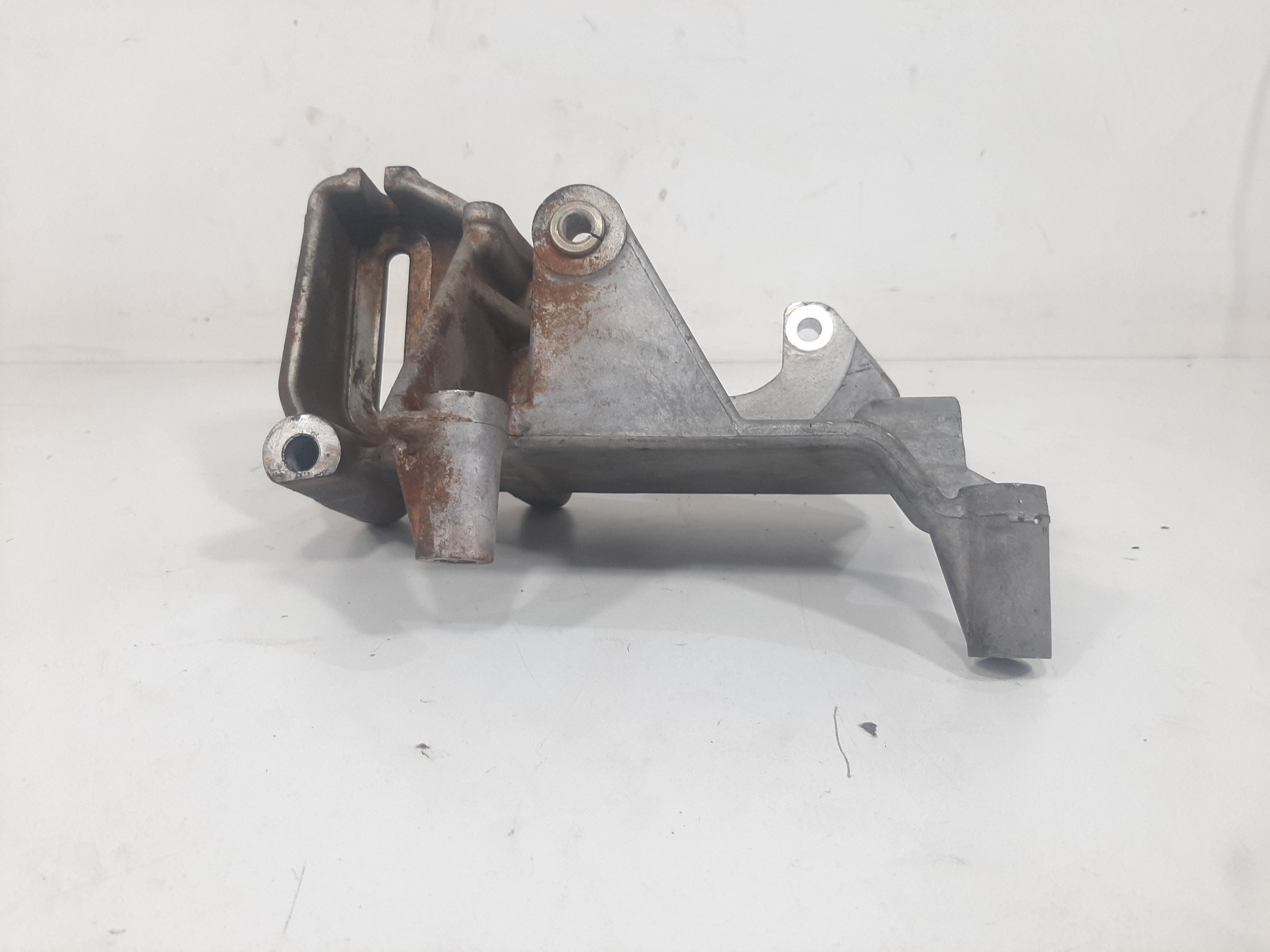 Suporte Bomba Hidráulica Pajero Tr4 2.0 4×4 2003 2004 2007 3