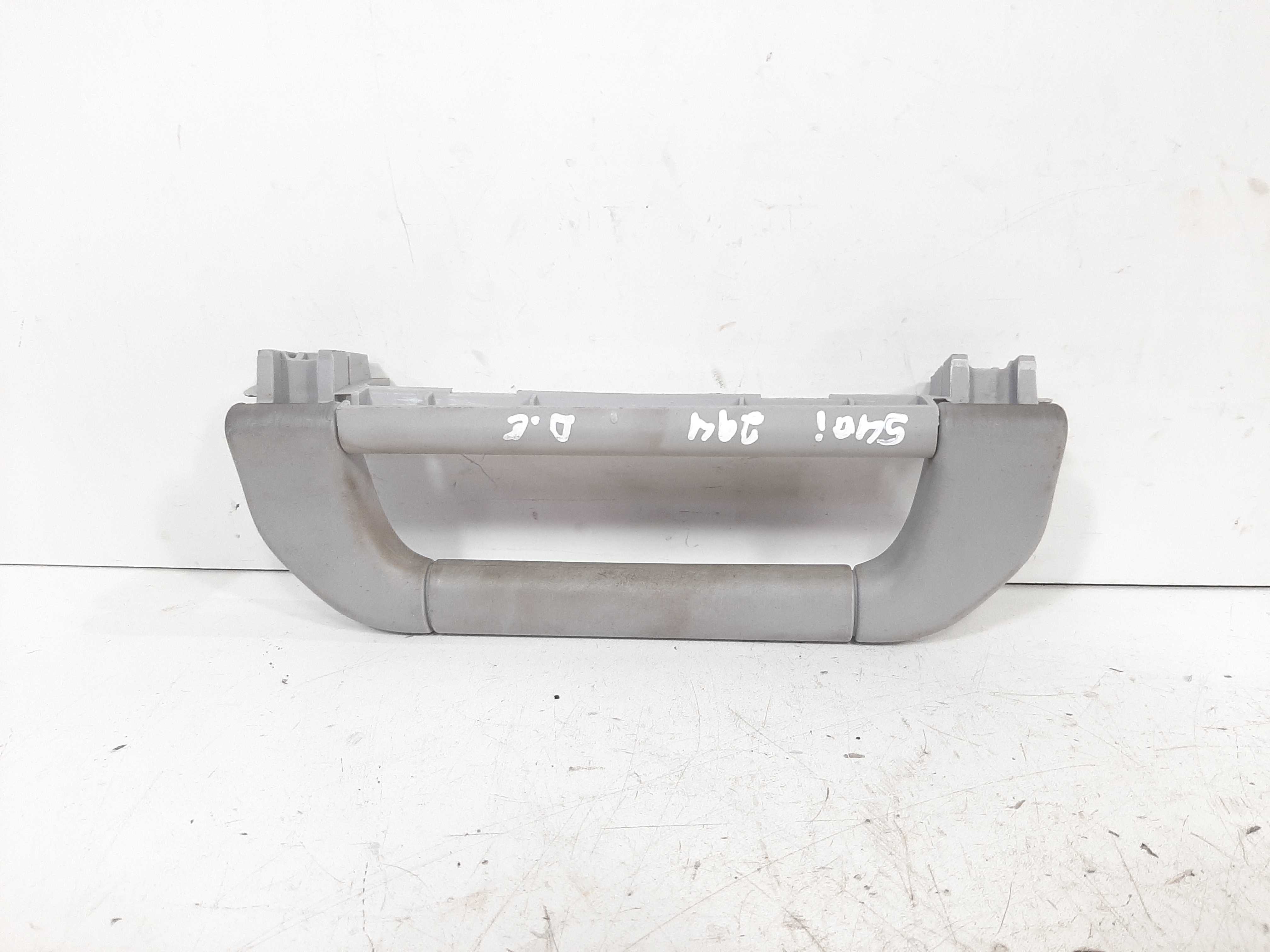 Pega Mao Teto Dianteiro Esquerdo Bmw 540i Serie 5 E39 96 04 2