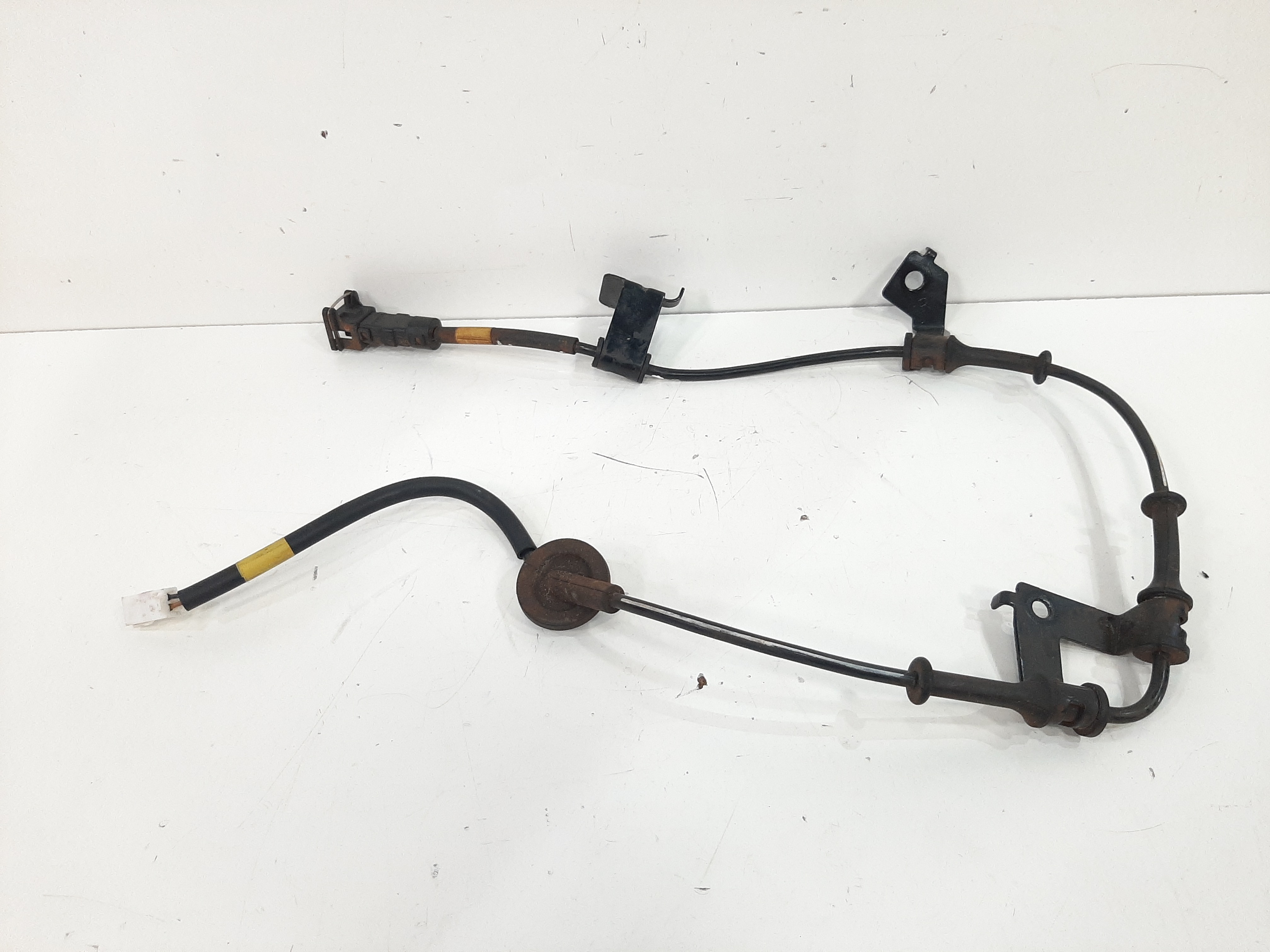 Sensor Abs Traseiro Direito Kia Cerato Koup Aut 2011 A 2013 6