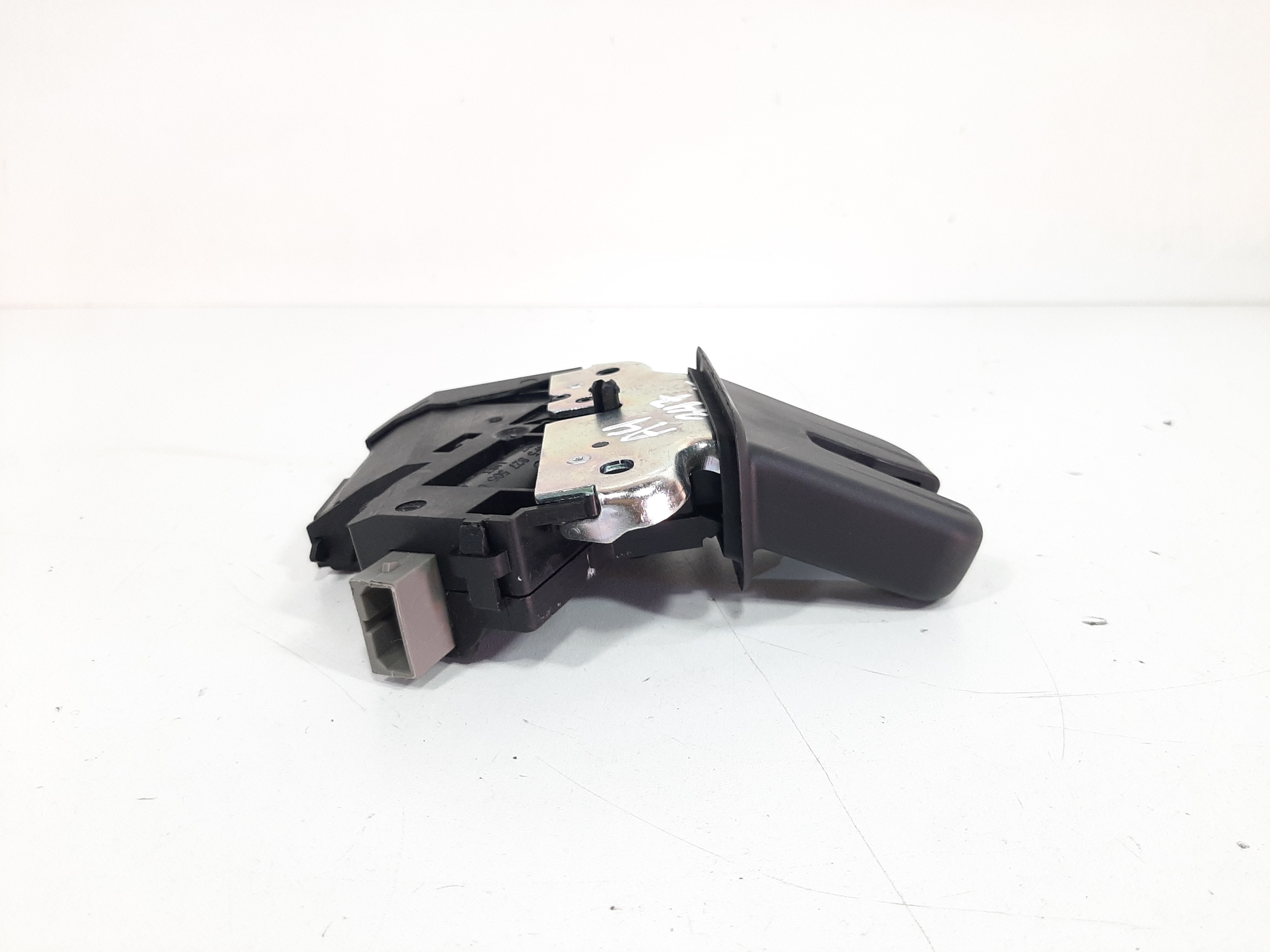 Fechadura Portamalas Audi A4 2013 2014 2015 4f5827505 2