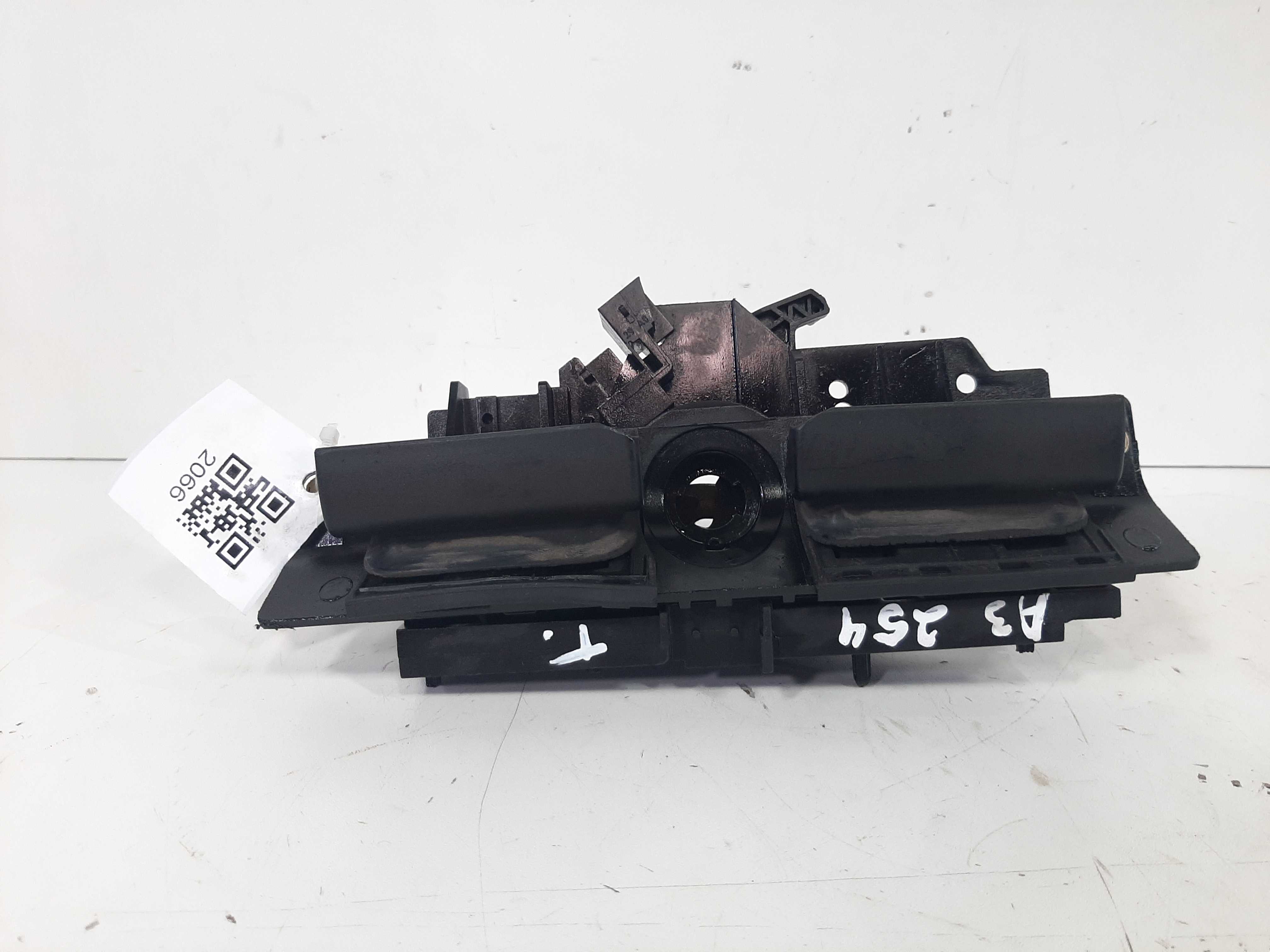 Maçaneta Porta Malas Audi A3 2008 2009 2010 2011 2012 2013 7