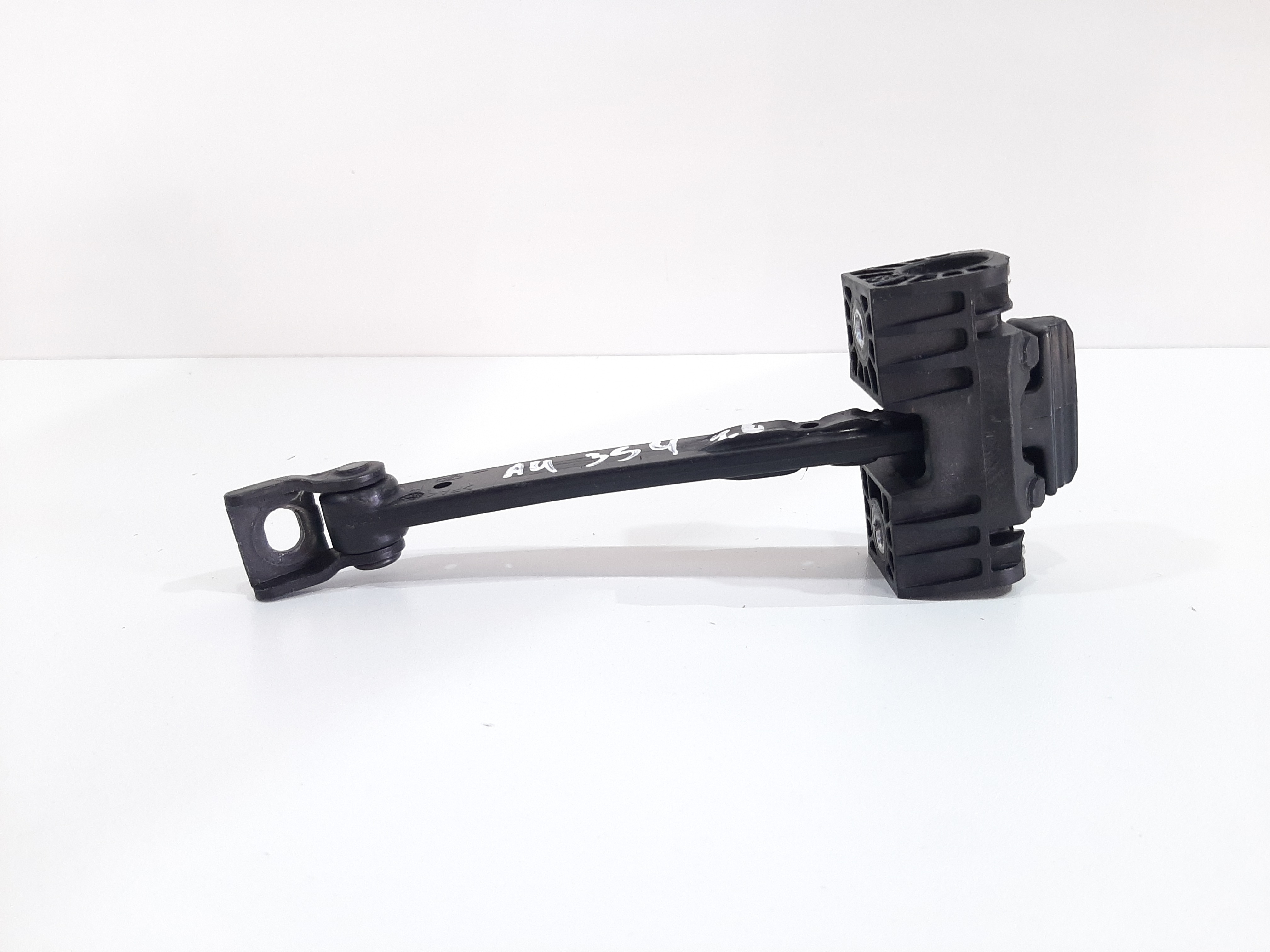 Limitador Porta Traseira Esquerda Audi A4 2008 2009 A 2015 4