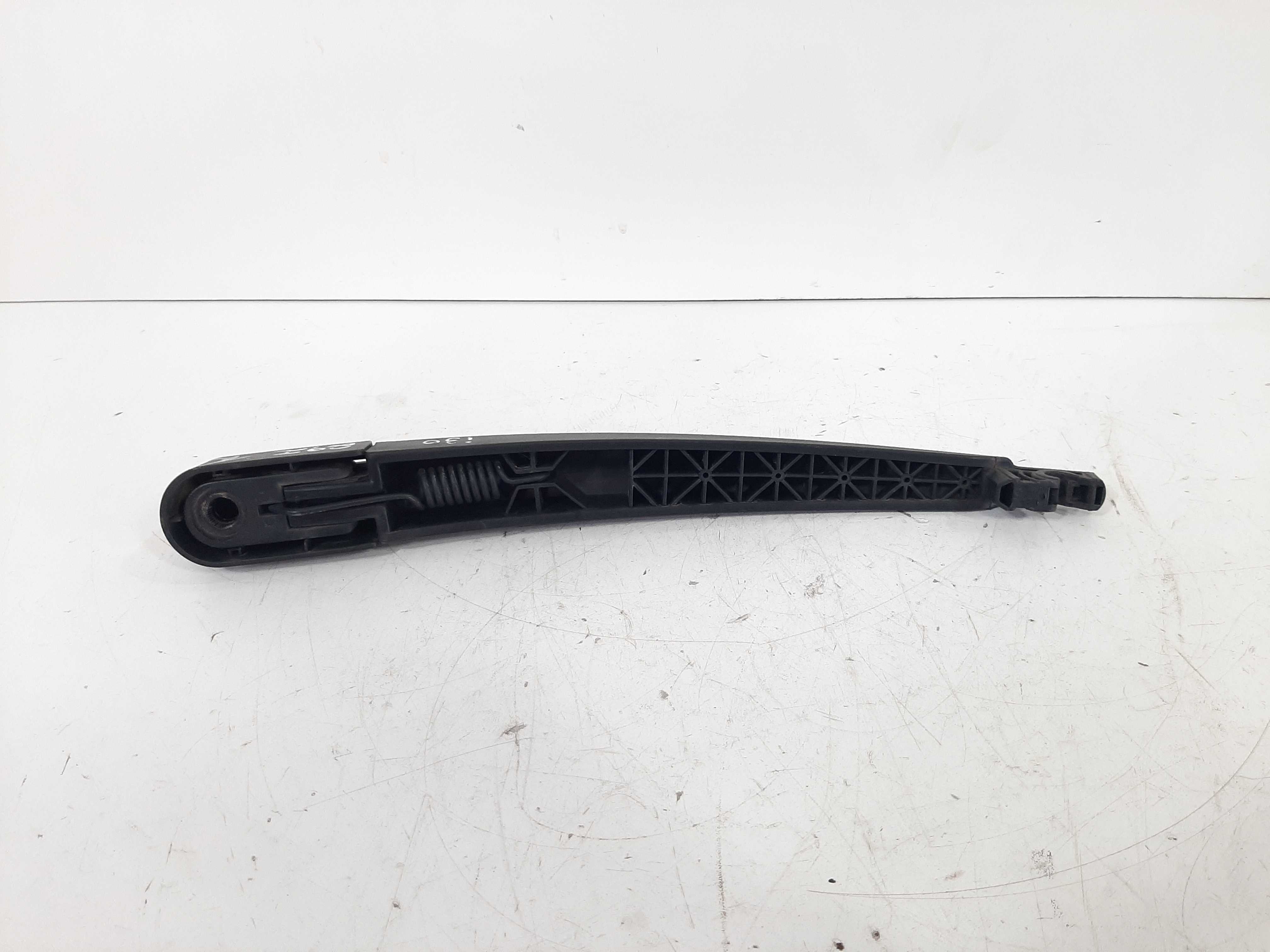 Braço Limpador Vigia Traseiro Hyundai I30 2009 2010 A 2012 4
