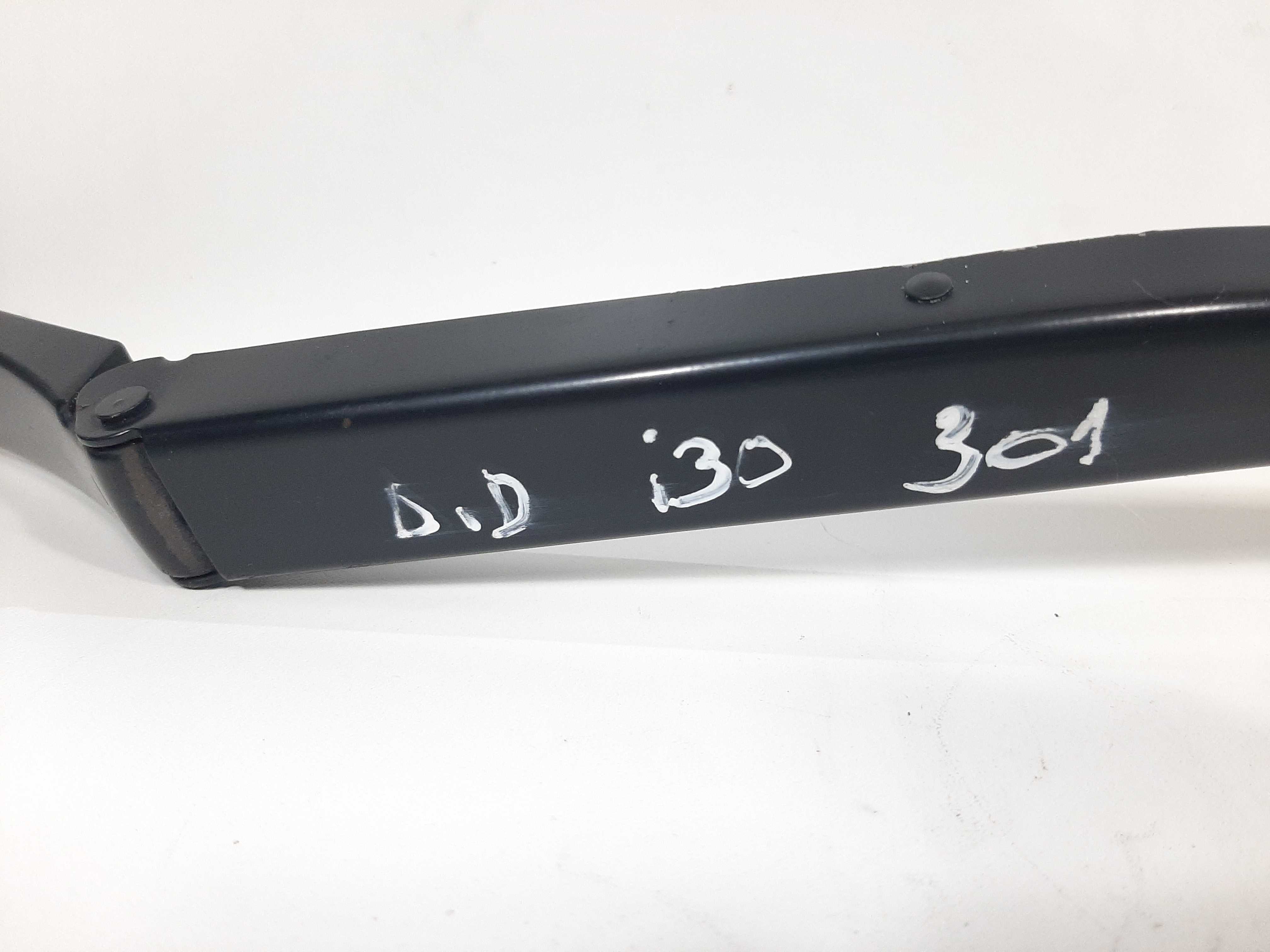Haste Limpador Parabrisas Direito Hyundai I30 2008 A 2012 2