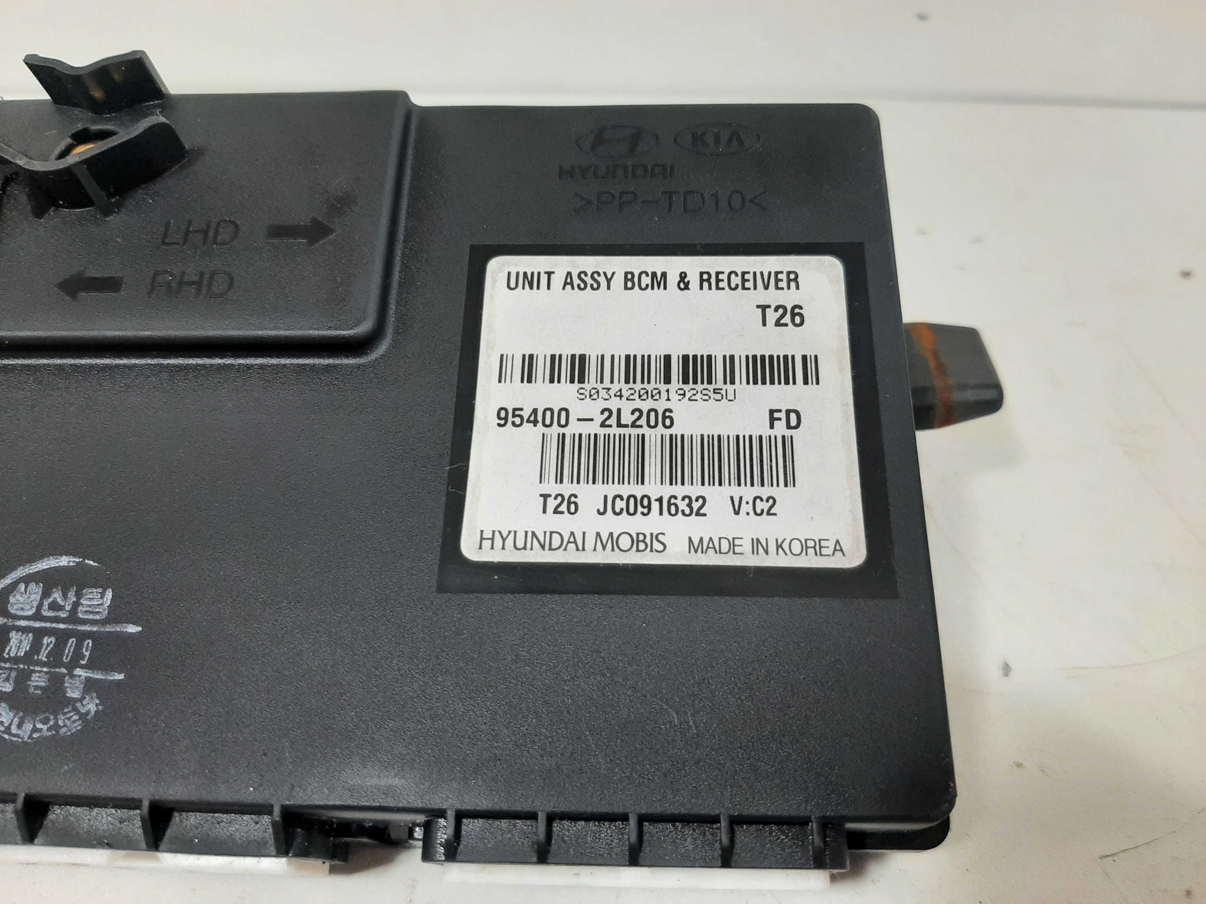 Modulo Bcm Hyndai I30 2.0  2009 2010 2011 2012 954002l2060 4
