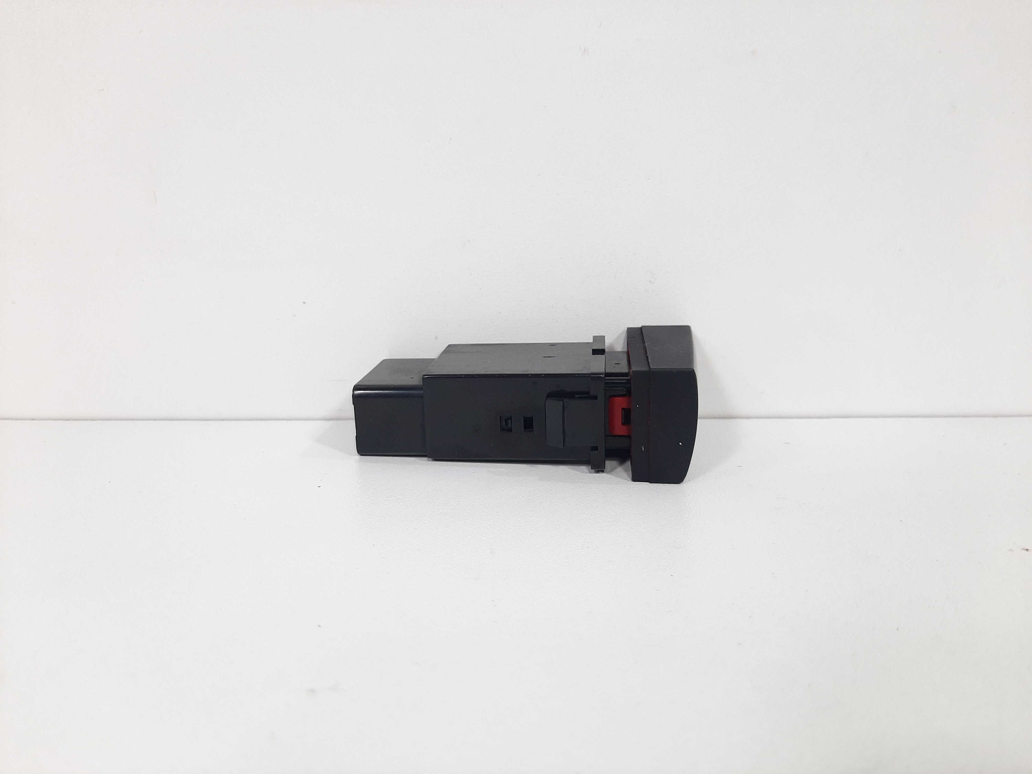 Botão Pisca Alerta Hyundai Santa Fe 2007 2008 2009 A 2012 4