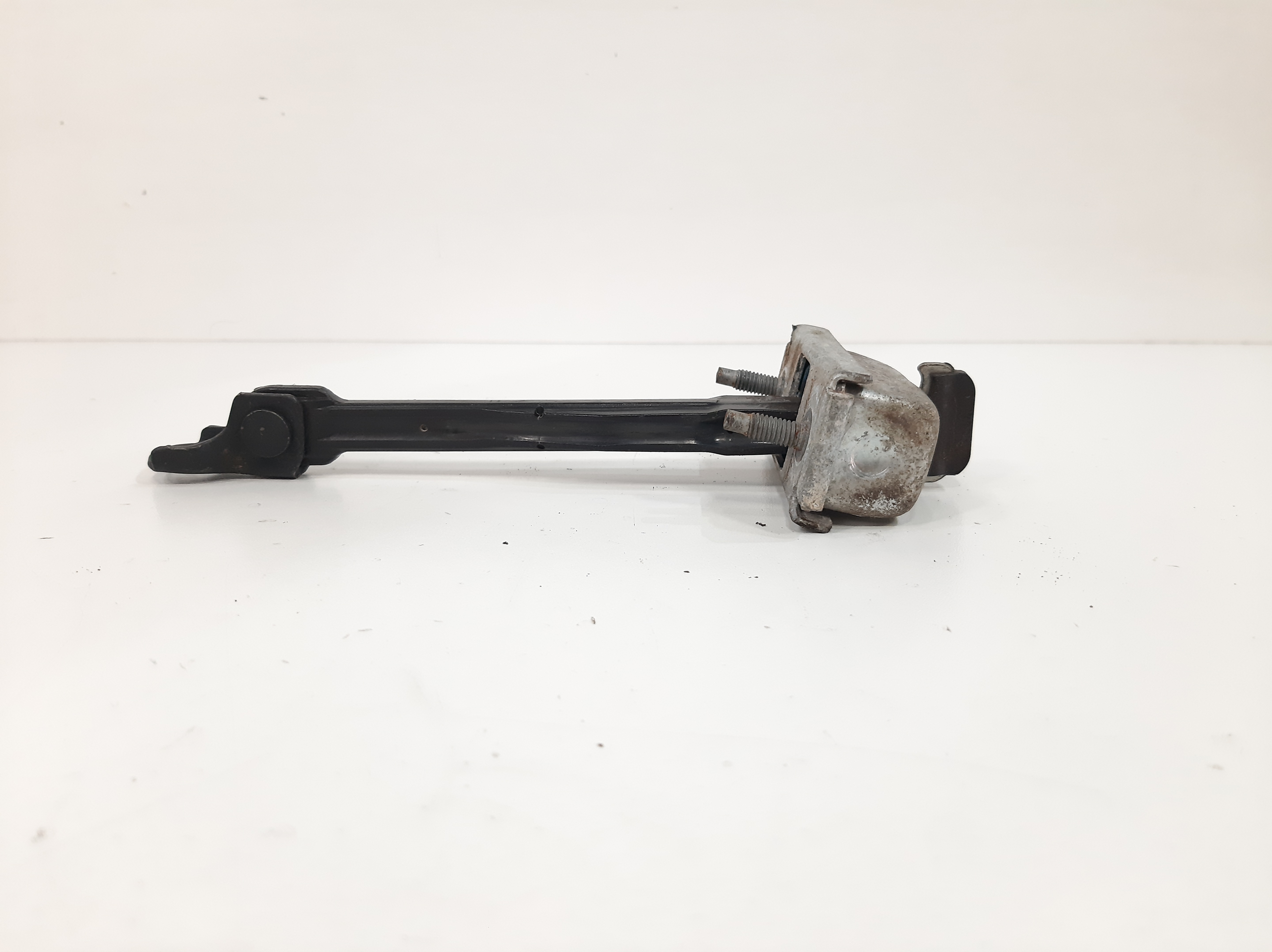 Limitador Porta Traseira Direita Gm Cruze 2011 2012 A 2016 5