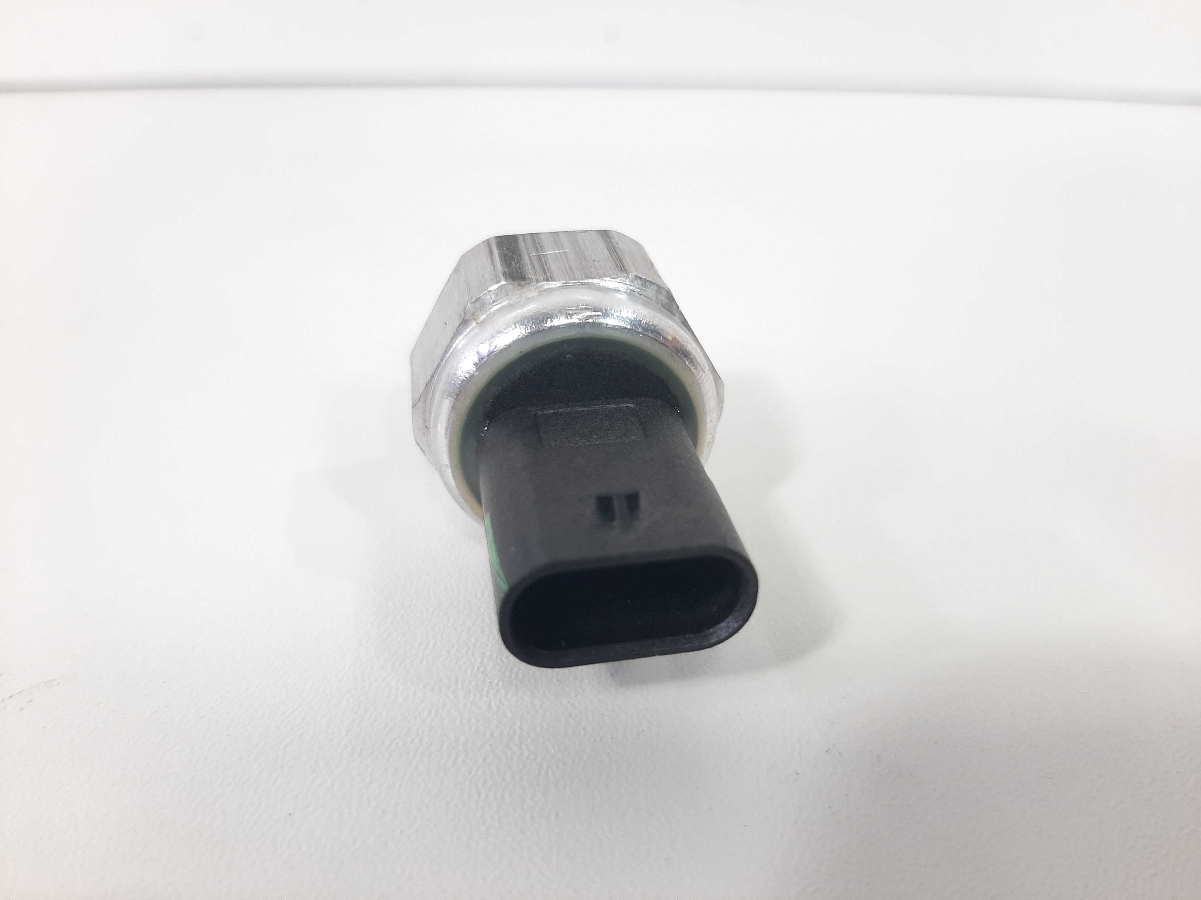 Interruptor Sensor Óleo Tracker Cruze 1.4 Turbo 2014 A 2019 3