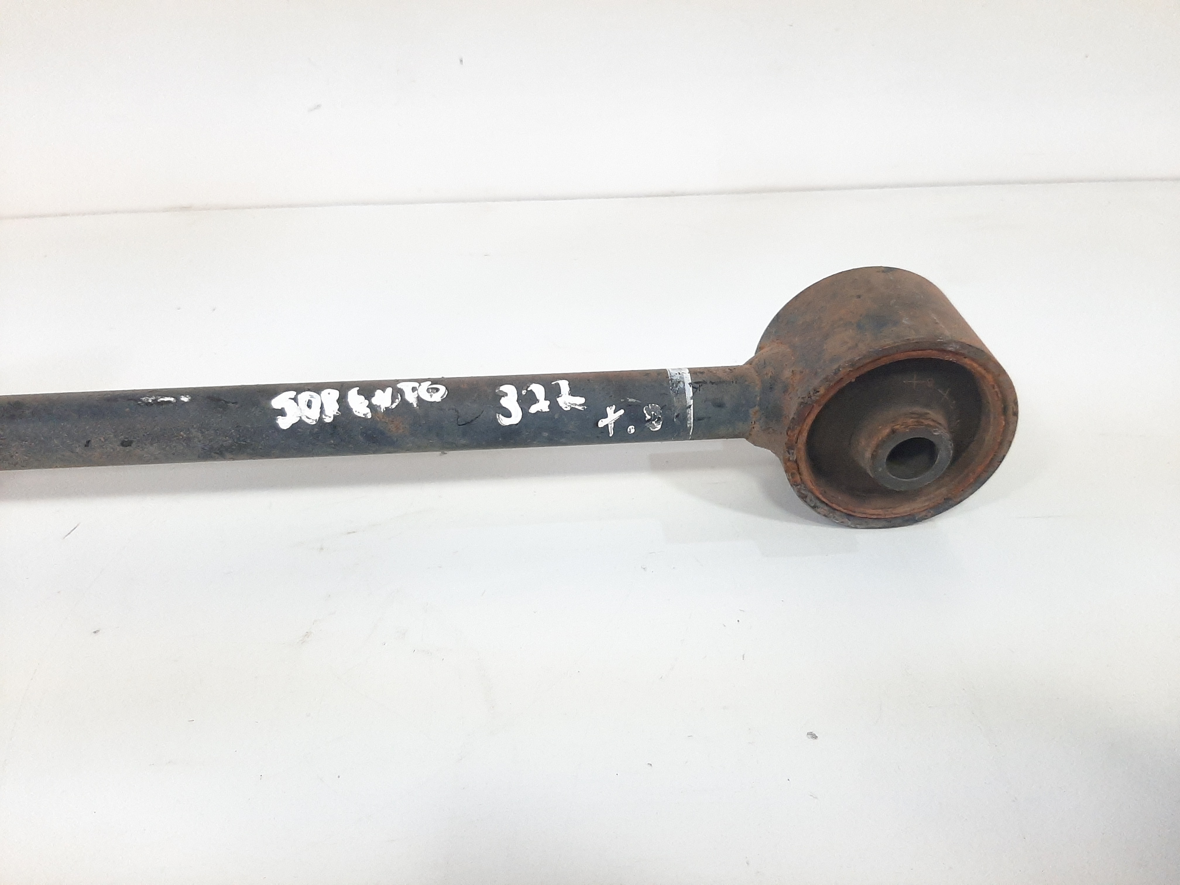 Braço Tirante Traseiro Direito Sorento 2.5d 4×4  2007 A 2009 2