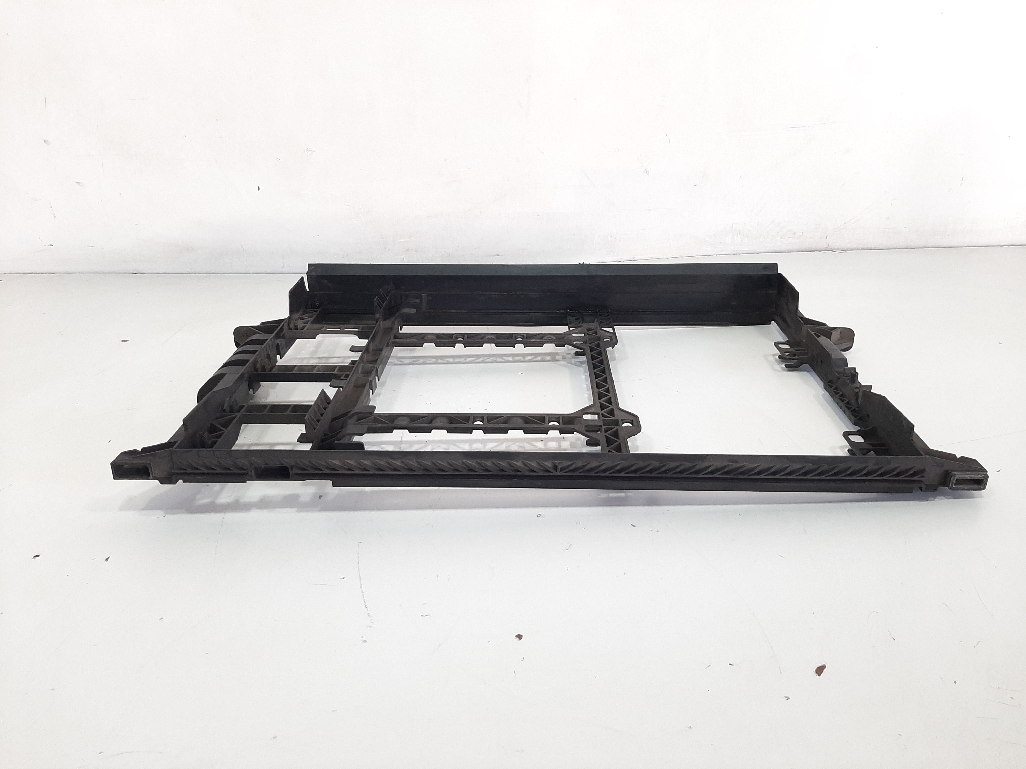 Suporte Condensador Bmw 540i 4.4 V8 1998 1999 2000 A 2003 6