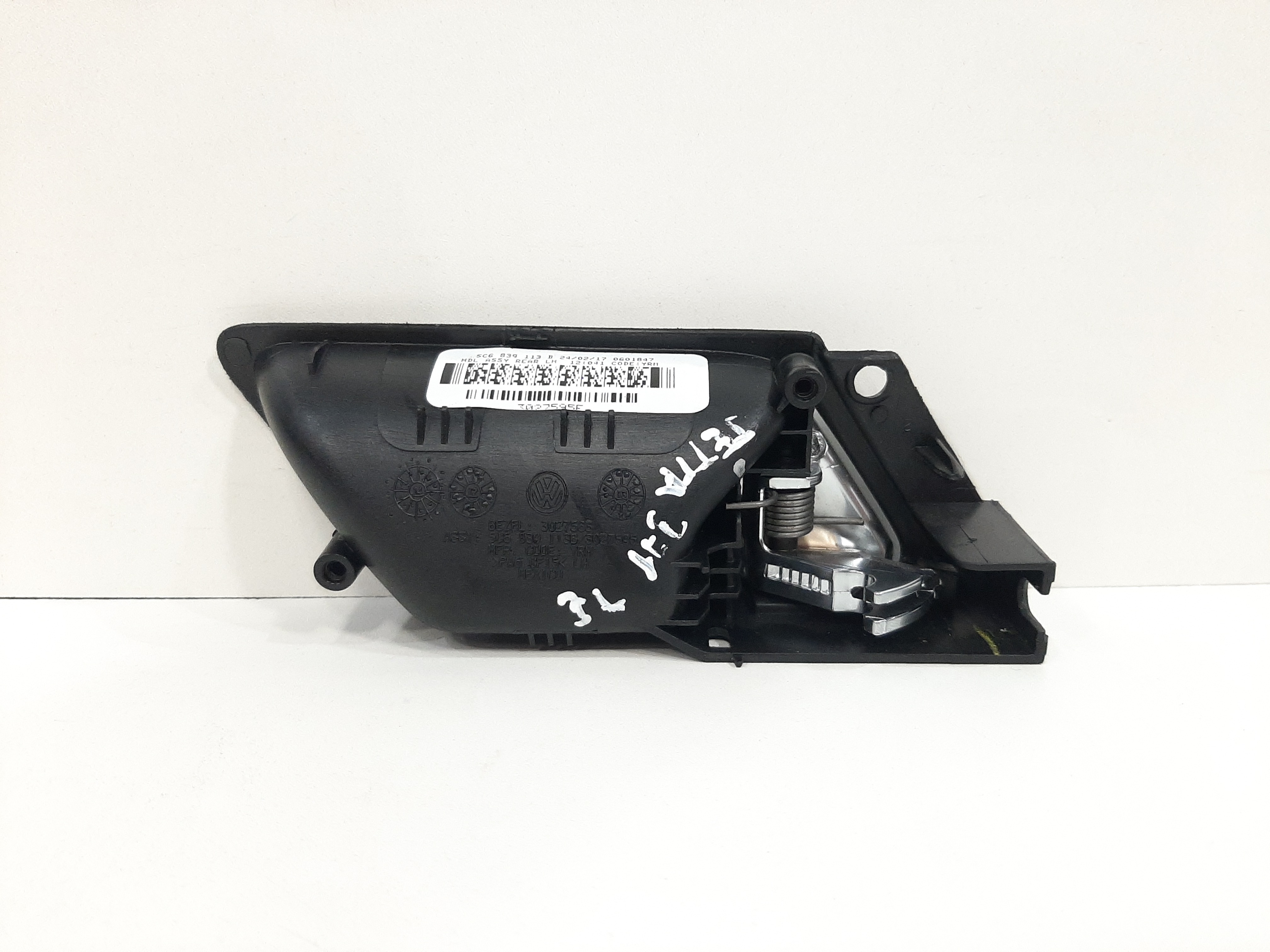 Maçaneta Interna Traseira Esquerda Vw Jetta 2011 2012 A 2017 1