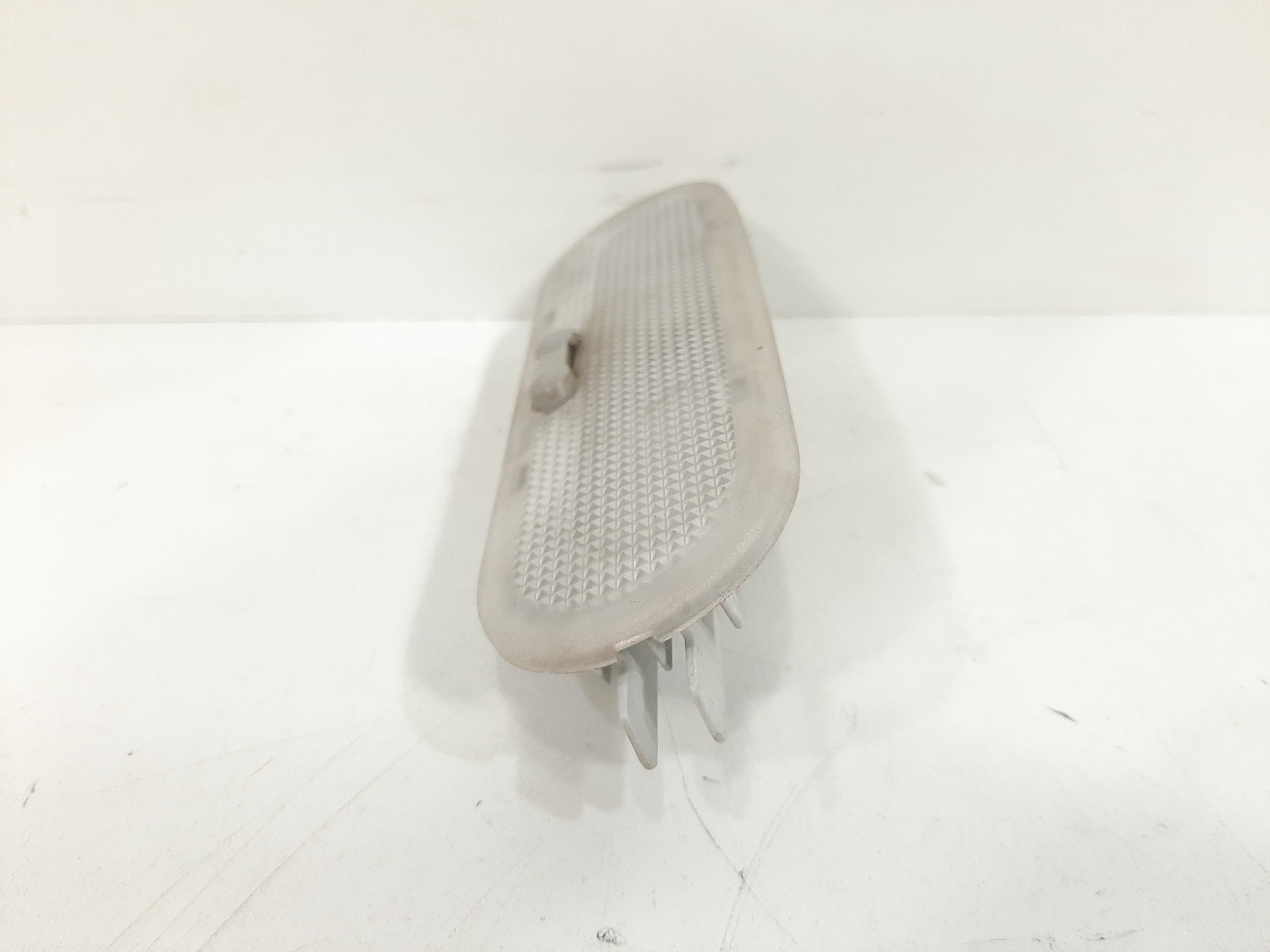 Luz Interna Cortesia Traseira Nissan Livina 2010 2011 A 2014 5