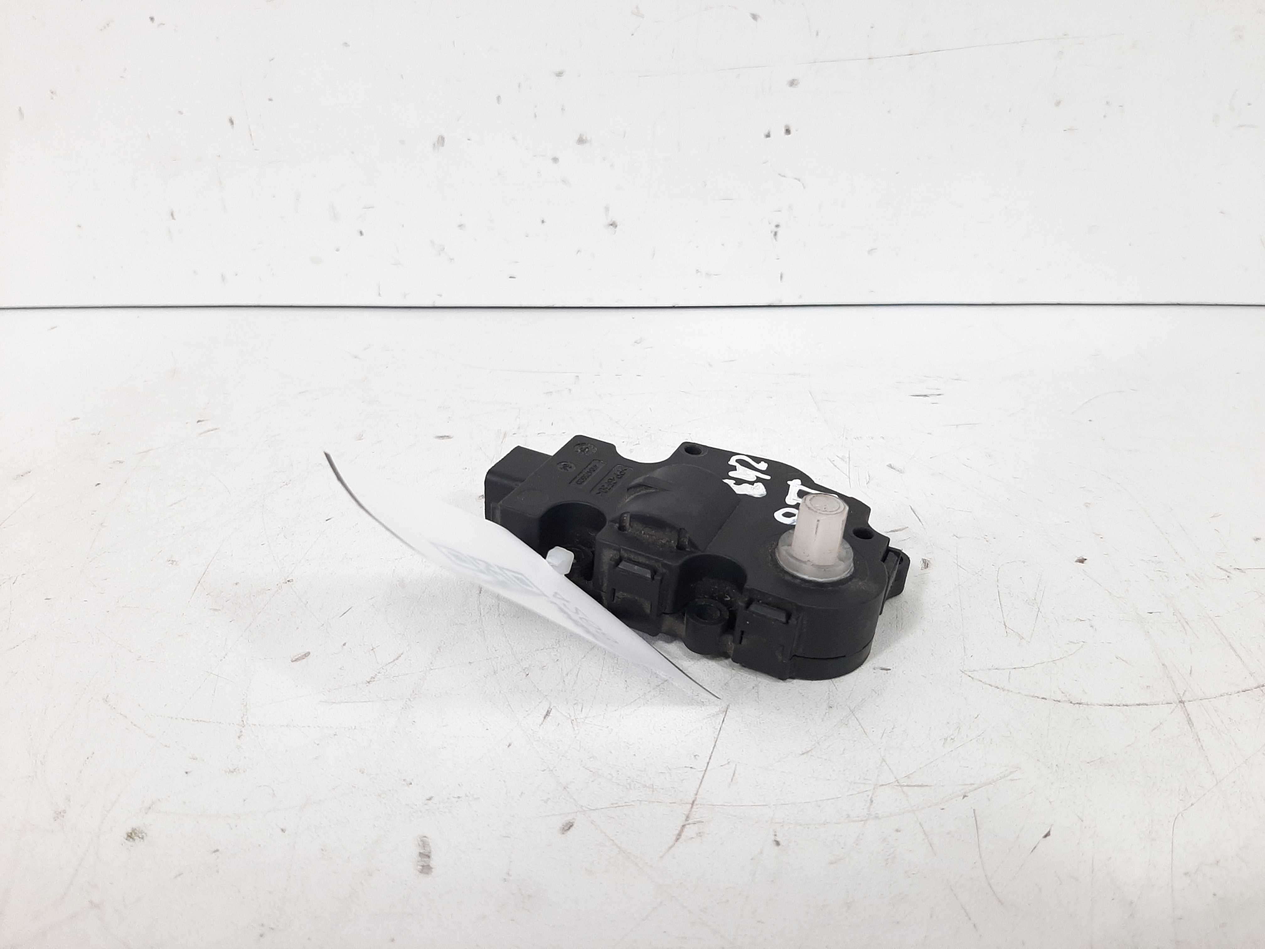 Atuador Caixa Evaporadora Ar Bmw 118i 2007 2008 2009 A 2012 7