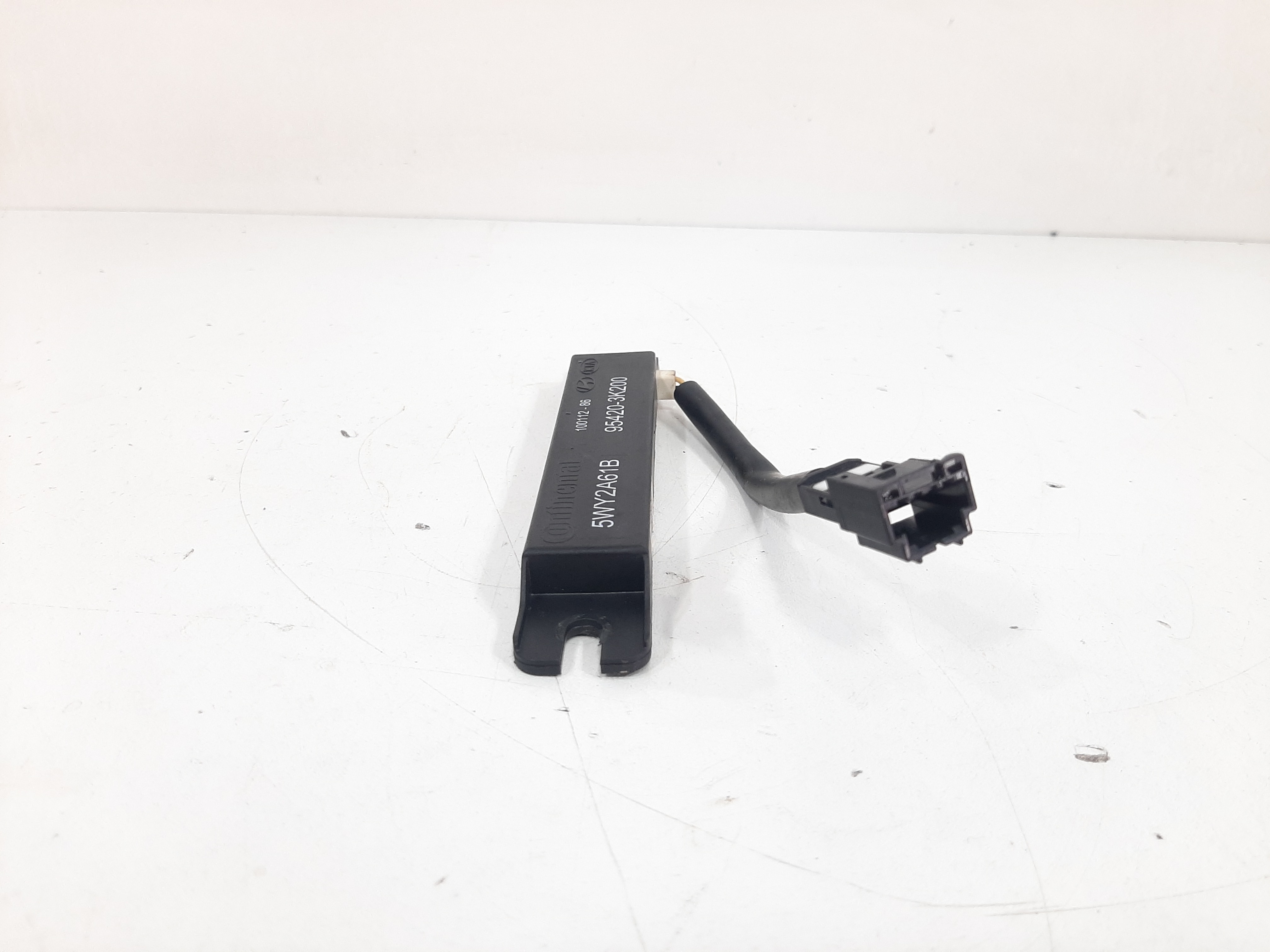 Módulo Antena Keyless Hyundai Veloster 2012 2013 954203k200 6