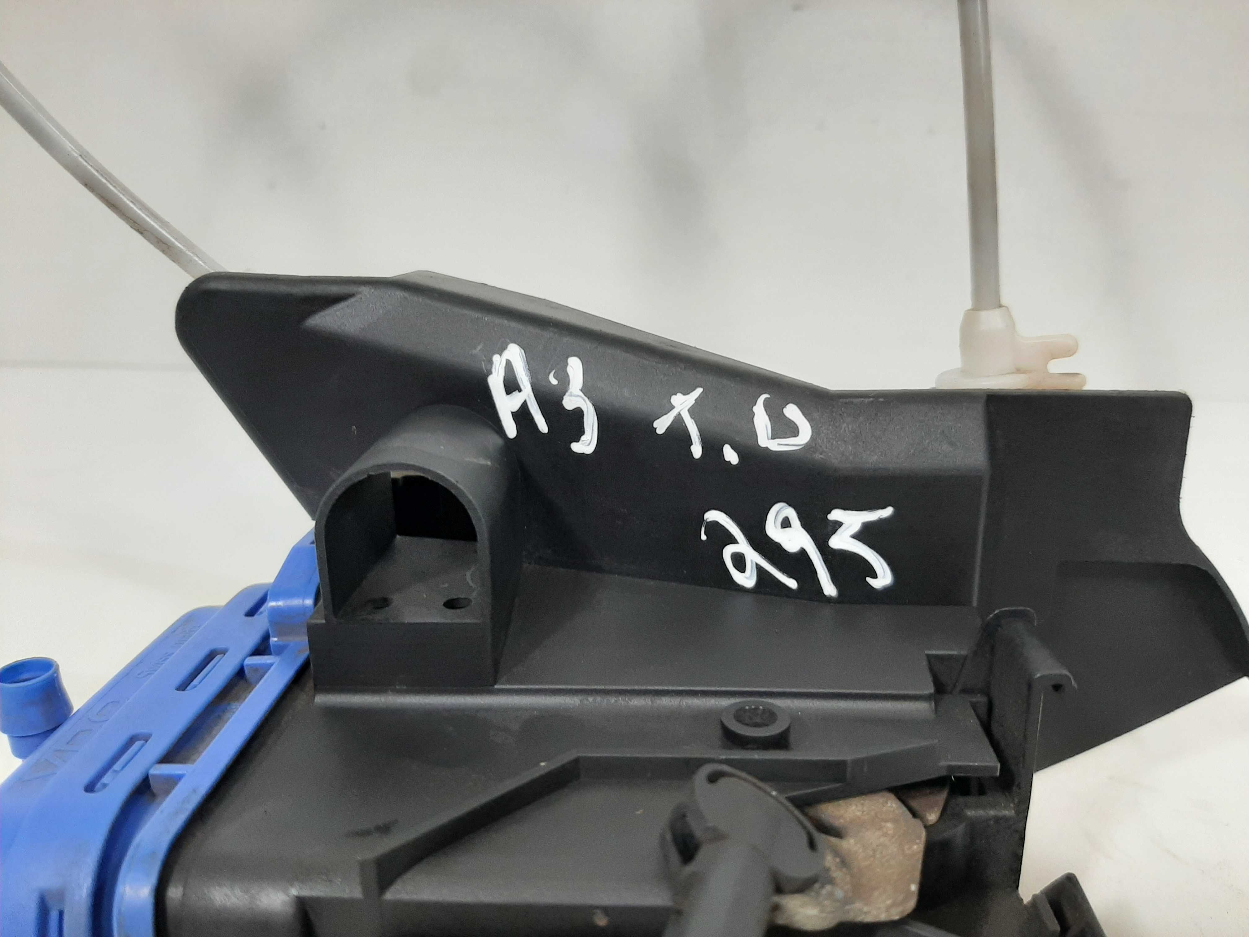 Fechadura Traseira Direita Audi A3 99 2000 2001 2002 2004 1