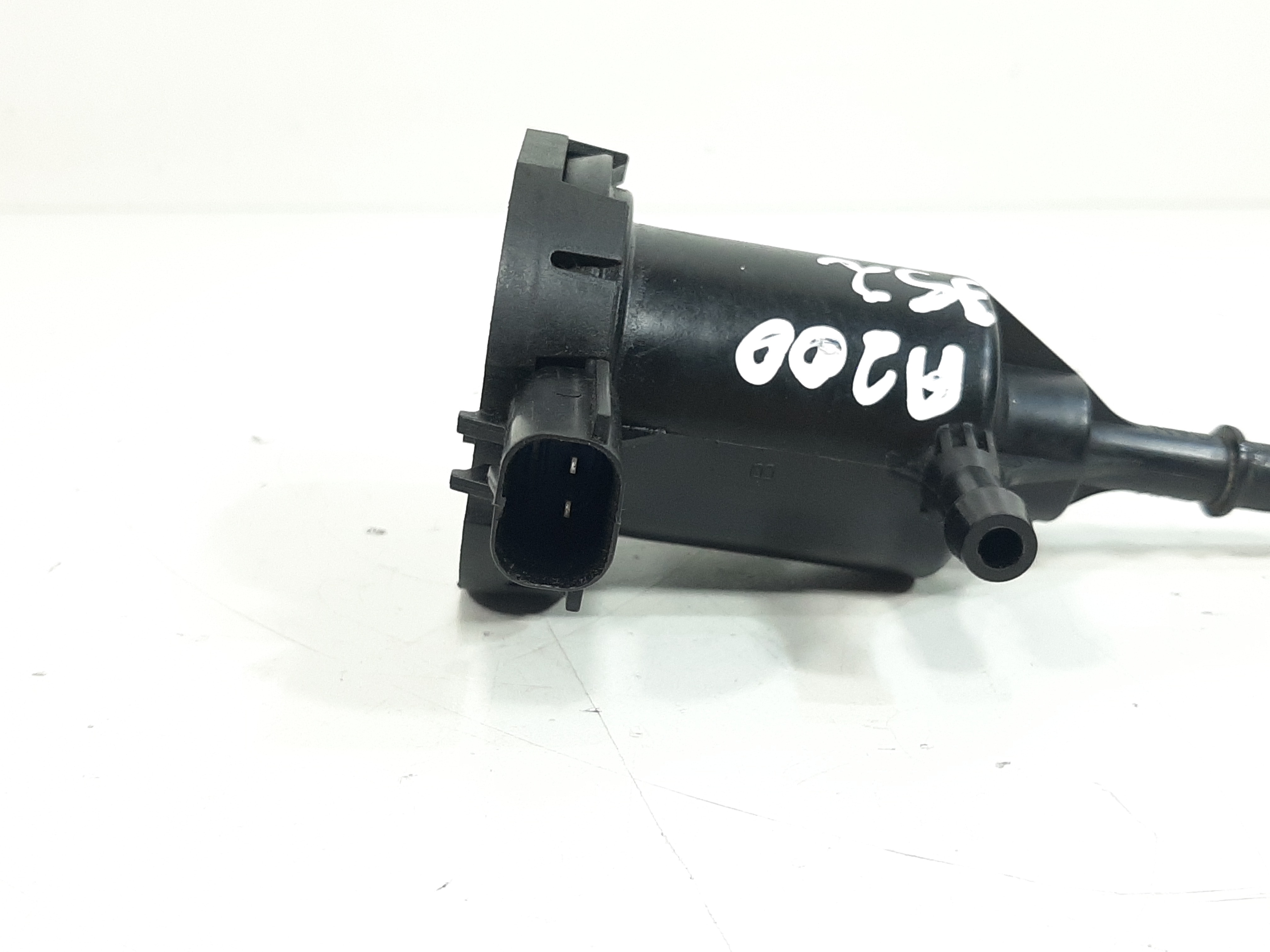 Válvula Cânister Mercedes Benz A200 Gla200 1.6 A0014760532 1