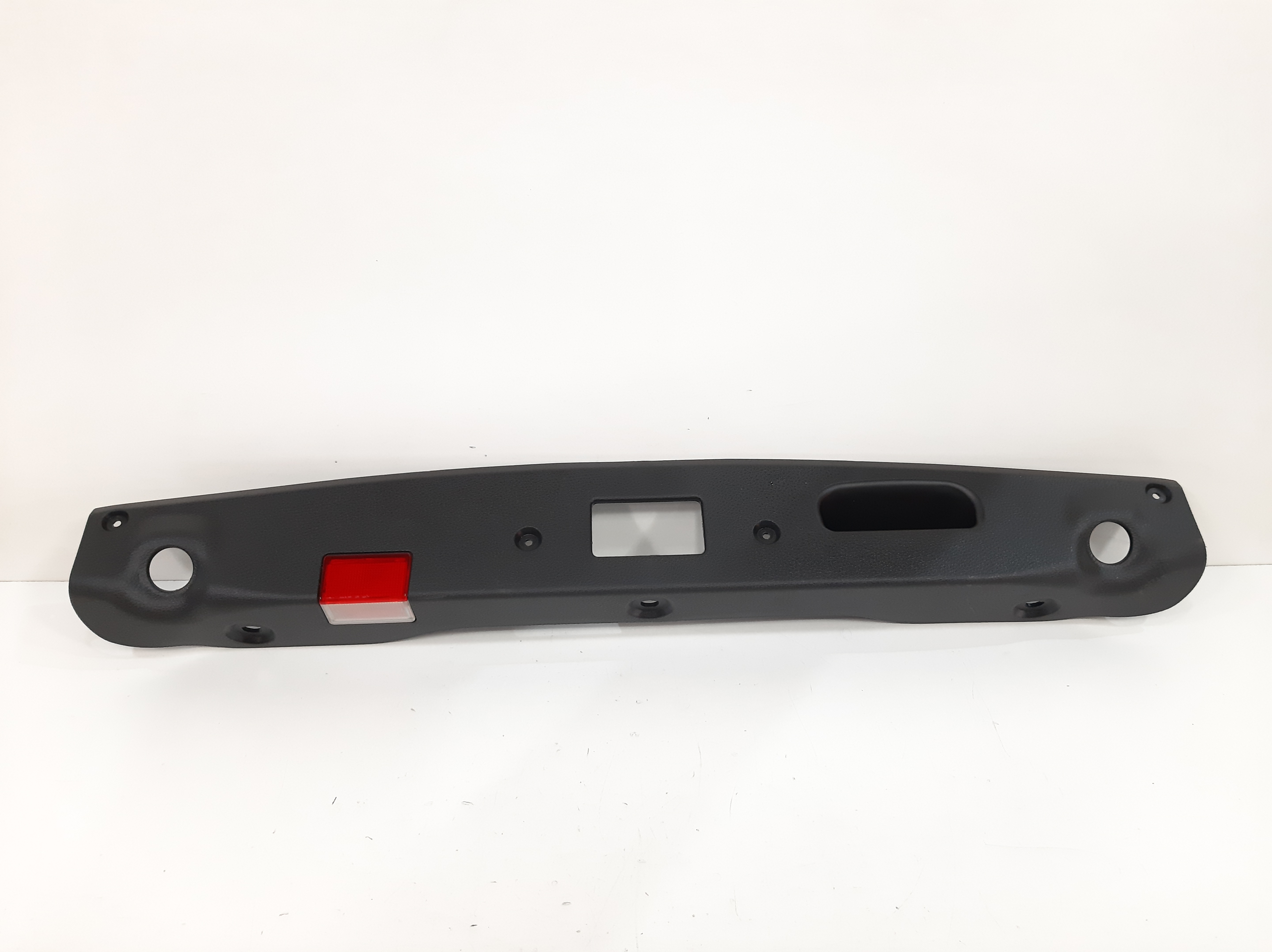 Acabamento Tampa Porta Malas Mercedes C180 W204 2008 A 2014 1