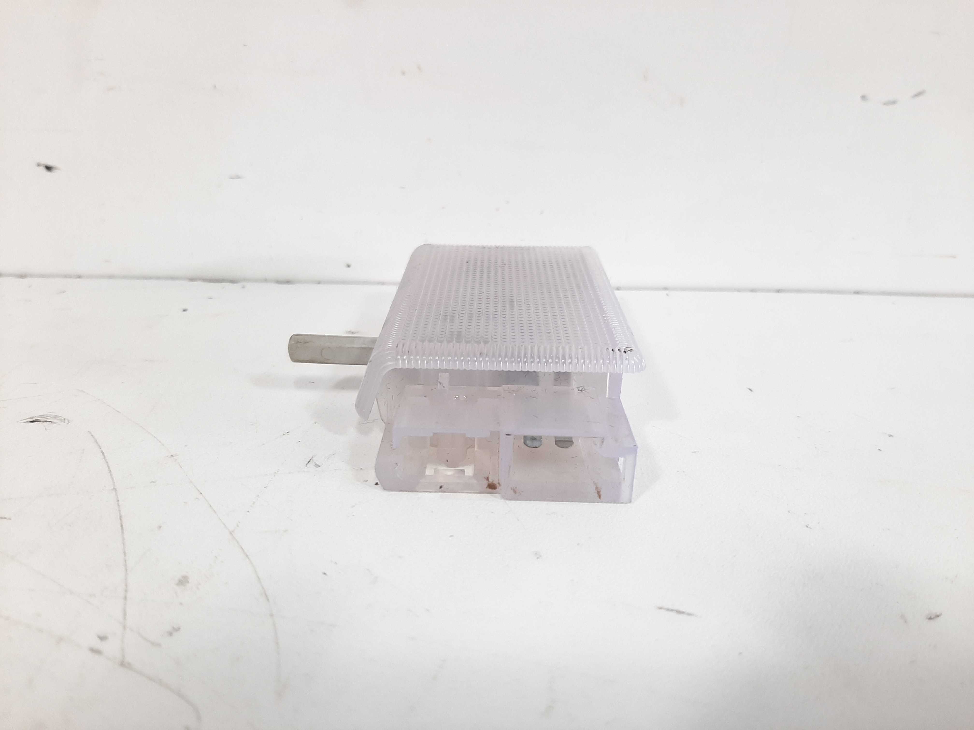 Luz Cortesia Porta Luvas Mercedes E320 W210 1998 1999 A 2002 1